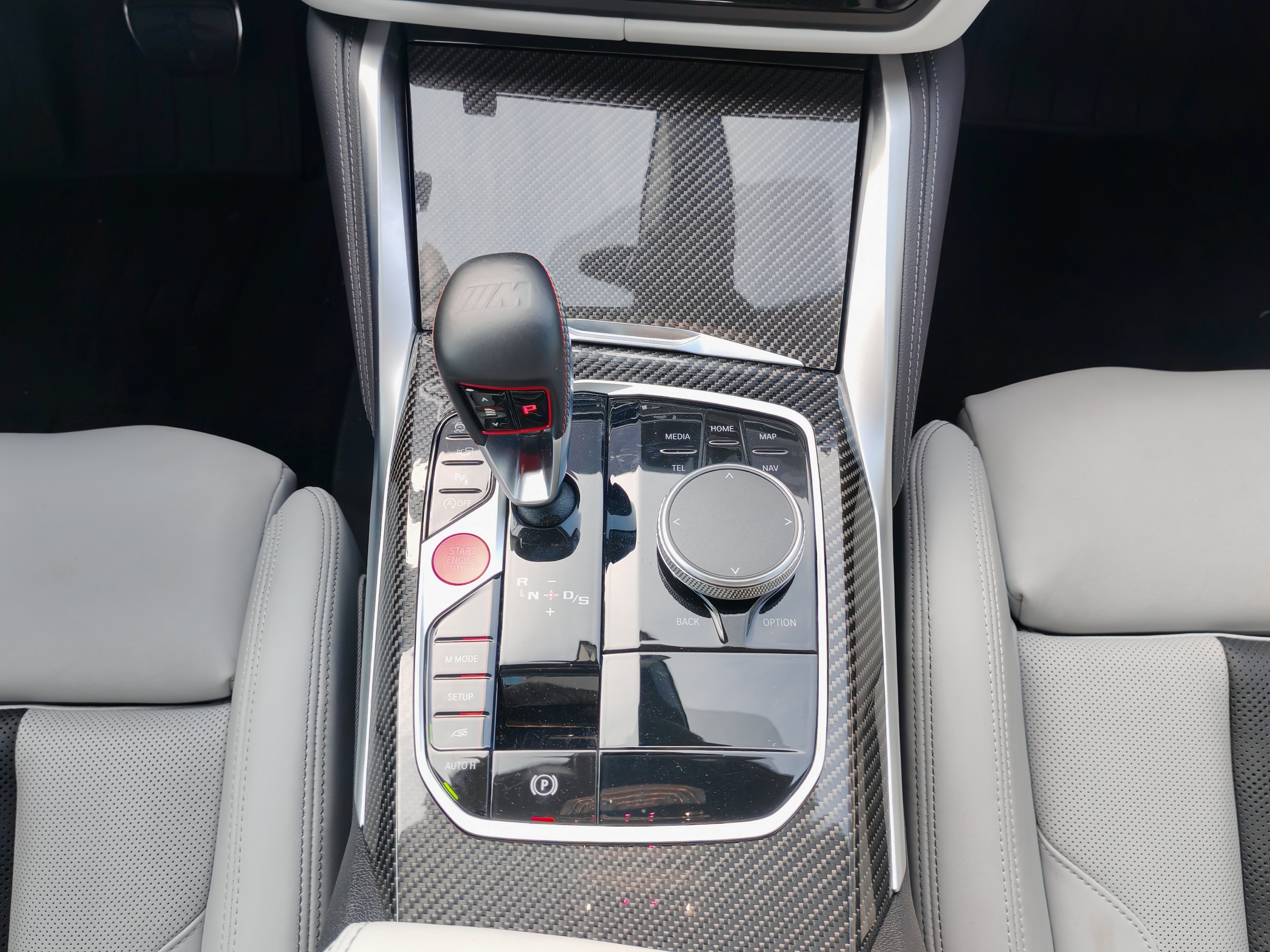 BMW M3 2024 immagine di auto #21