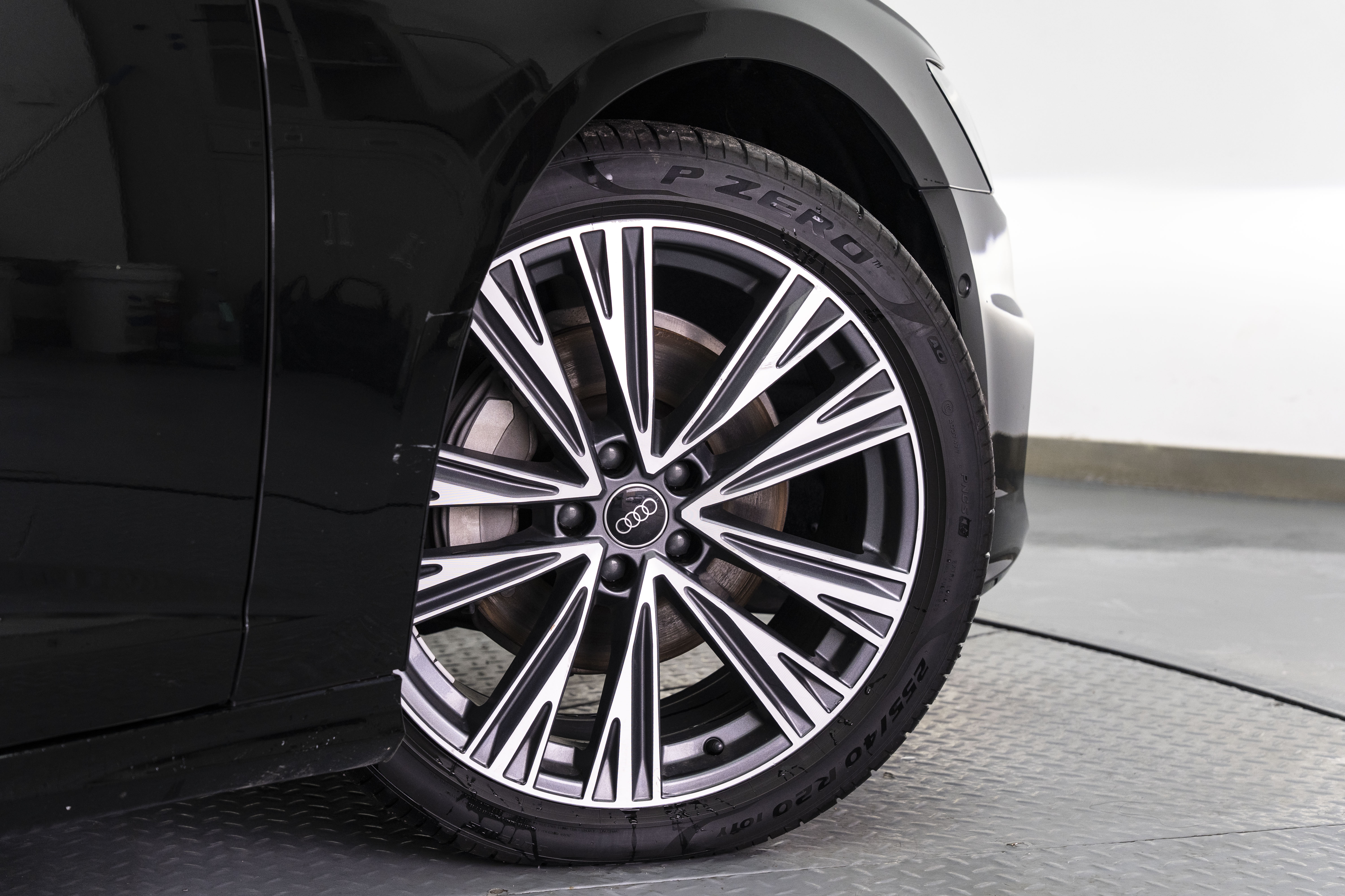 Audi A6L 2023 car image #21