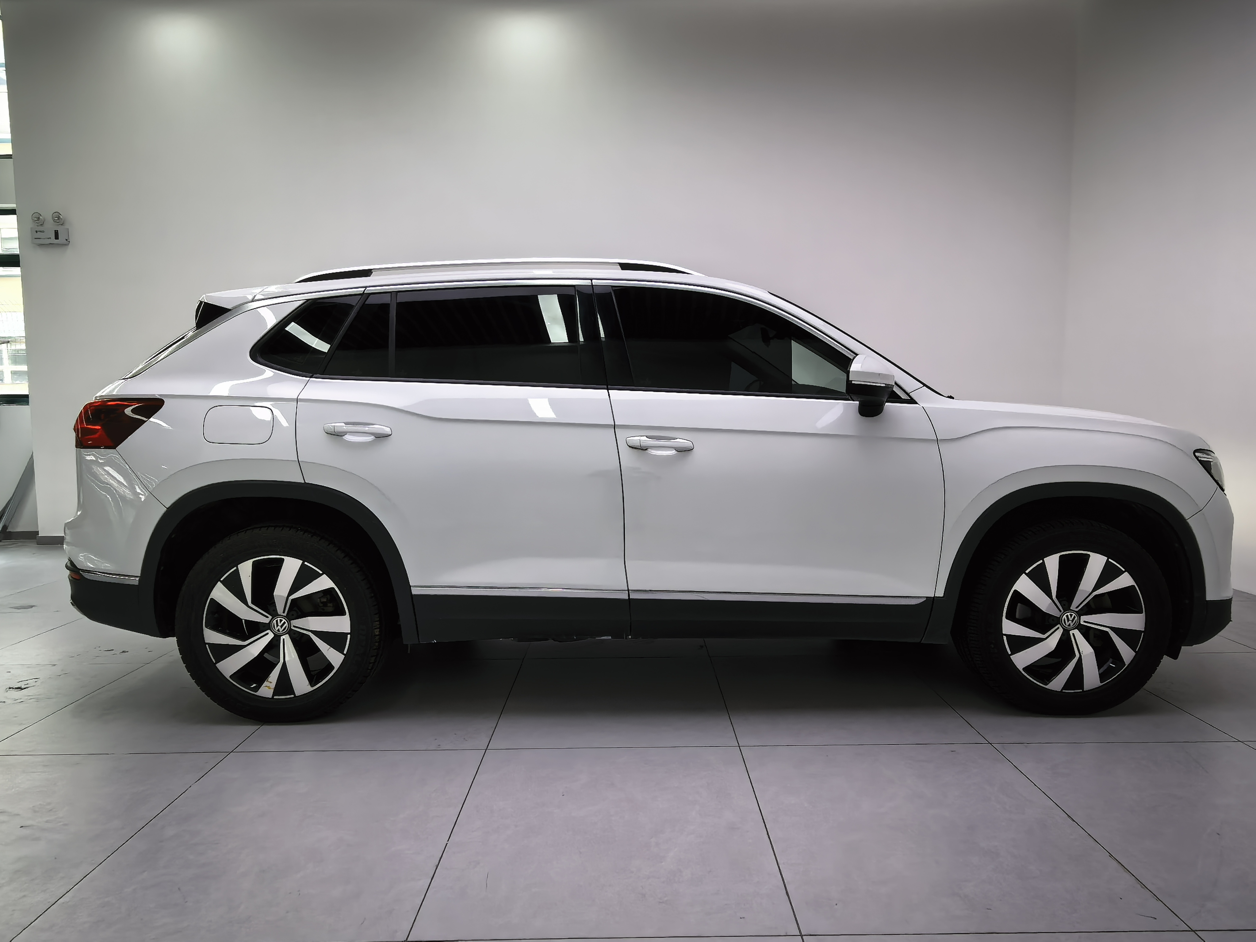 Volkswagen Tayron X 2023 car image #21