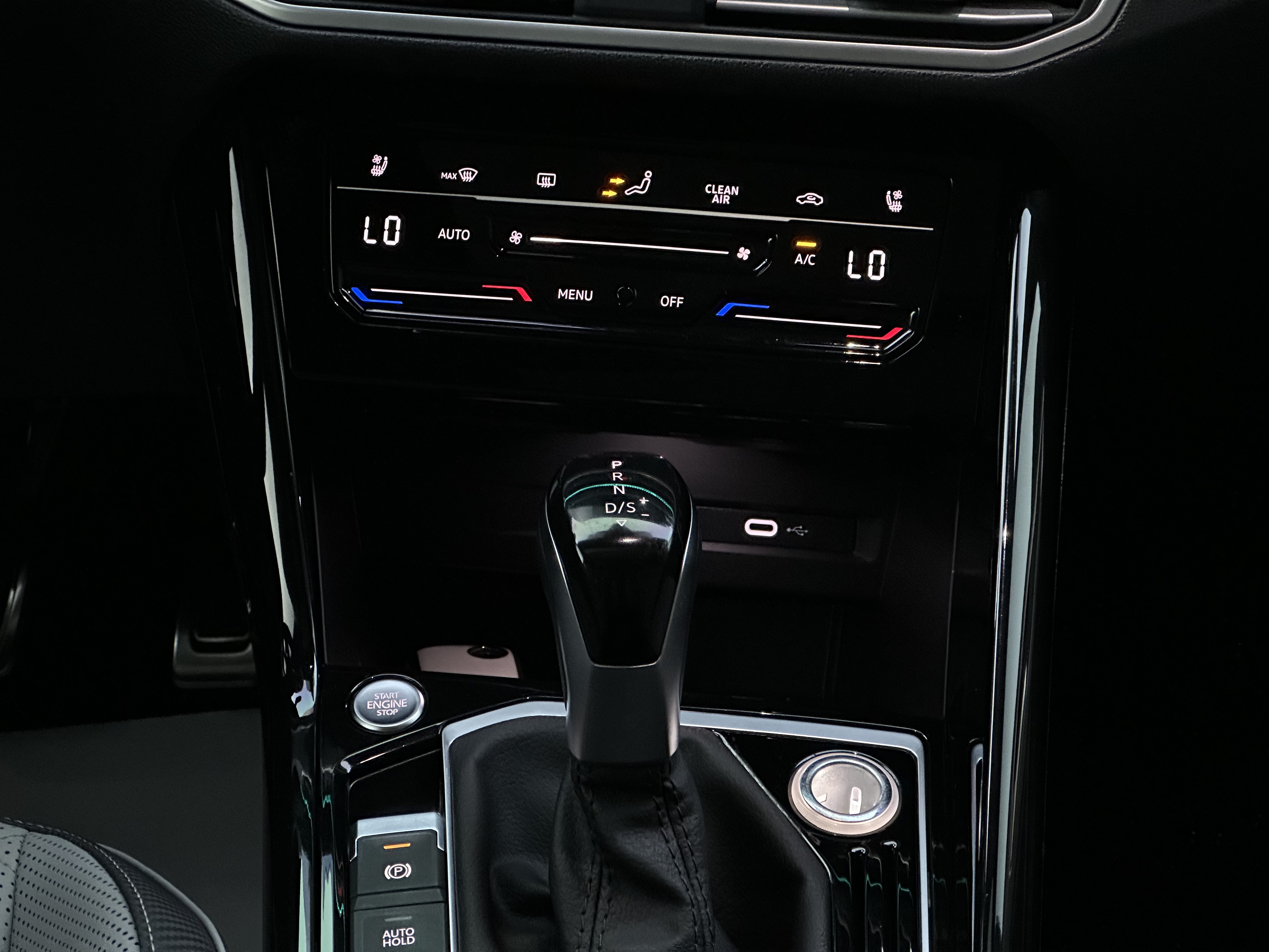 Volkswagen Tayron X 2023 #21 Volkswagen Tayron X 2023 car image #21