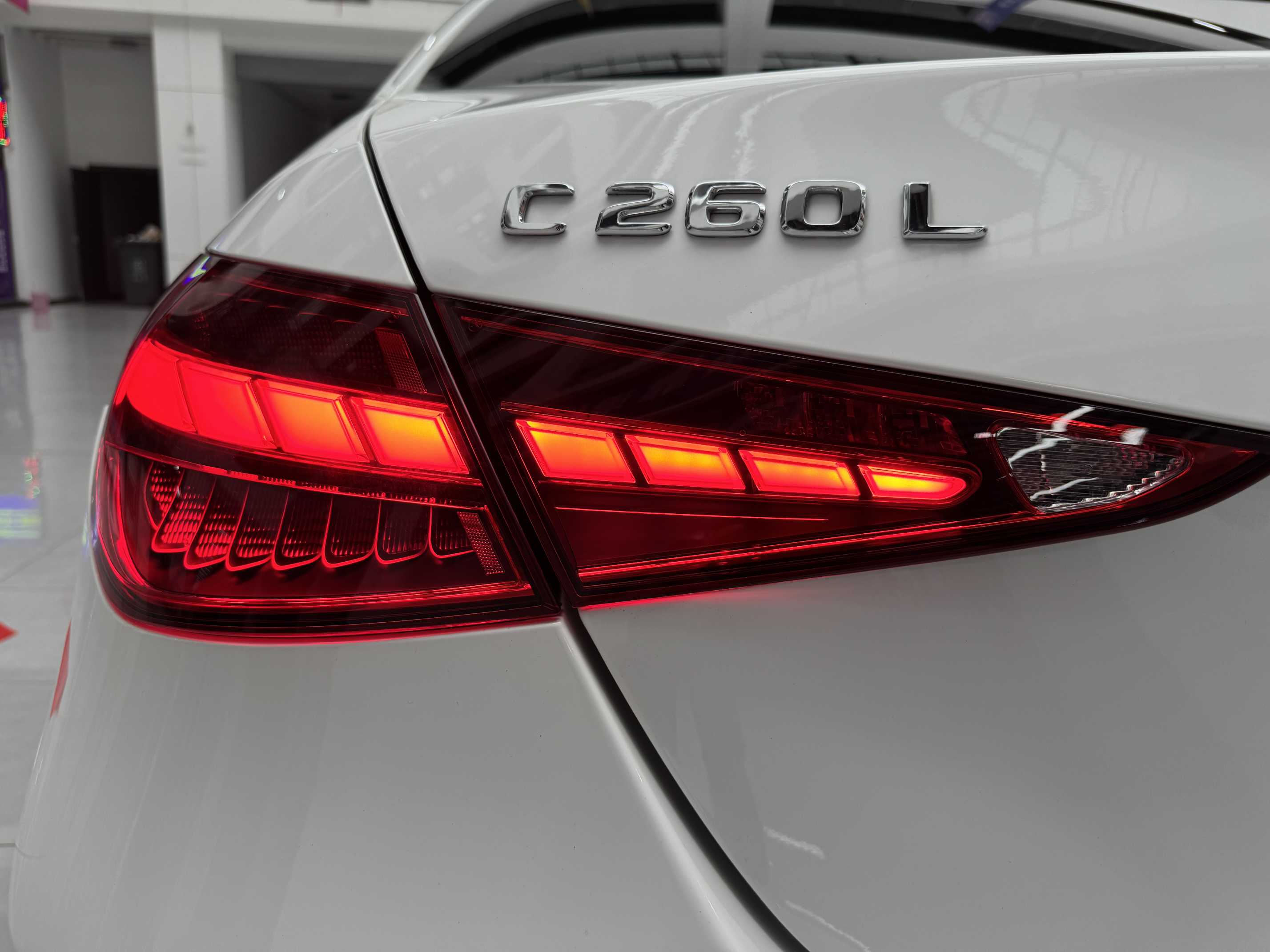 Mercedes-Benz C Class 2024 صورة سيارة #21