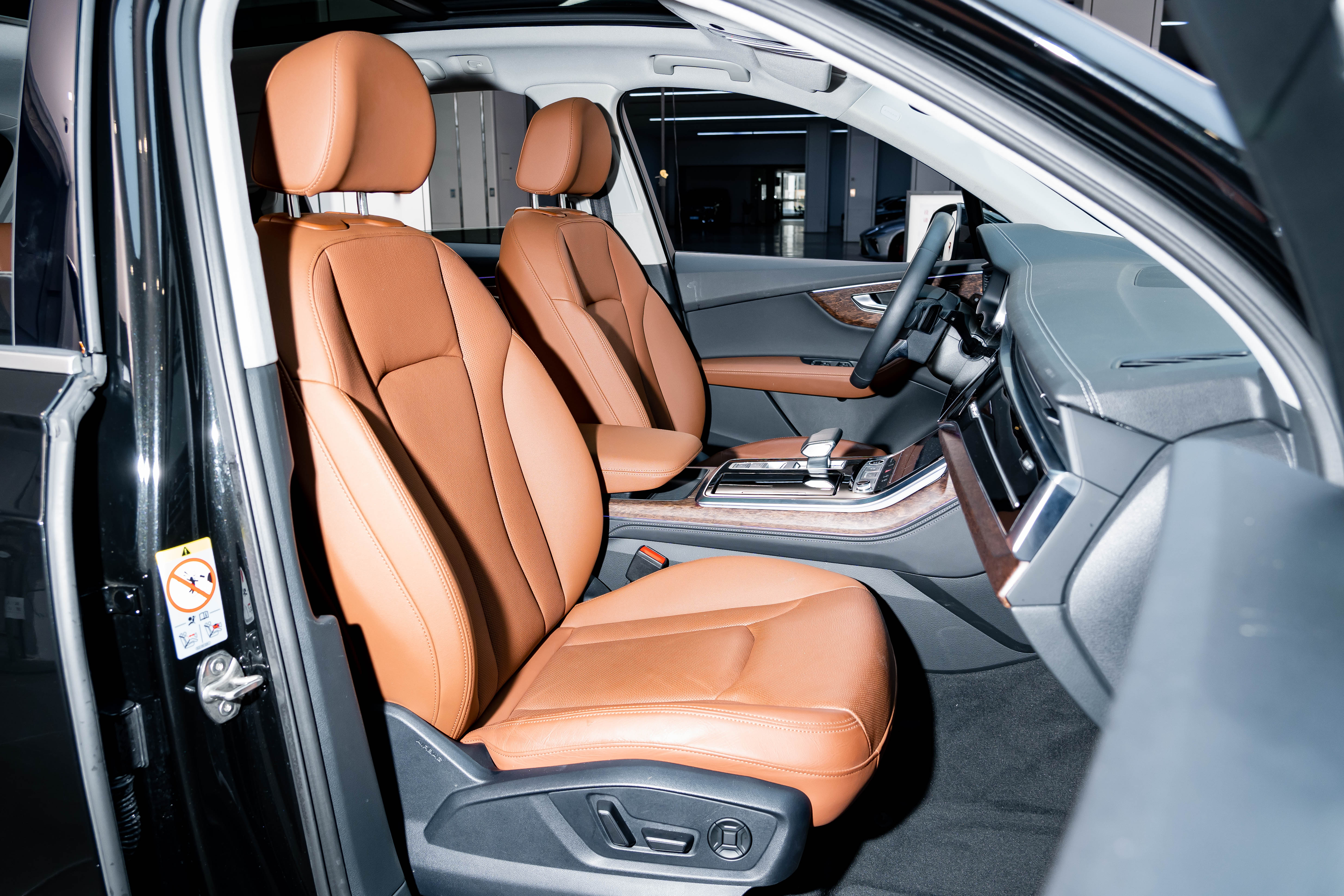 Audi Q7 2023 #21 Audi Q7 2023 car image #21