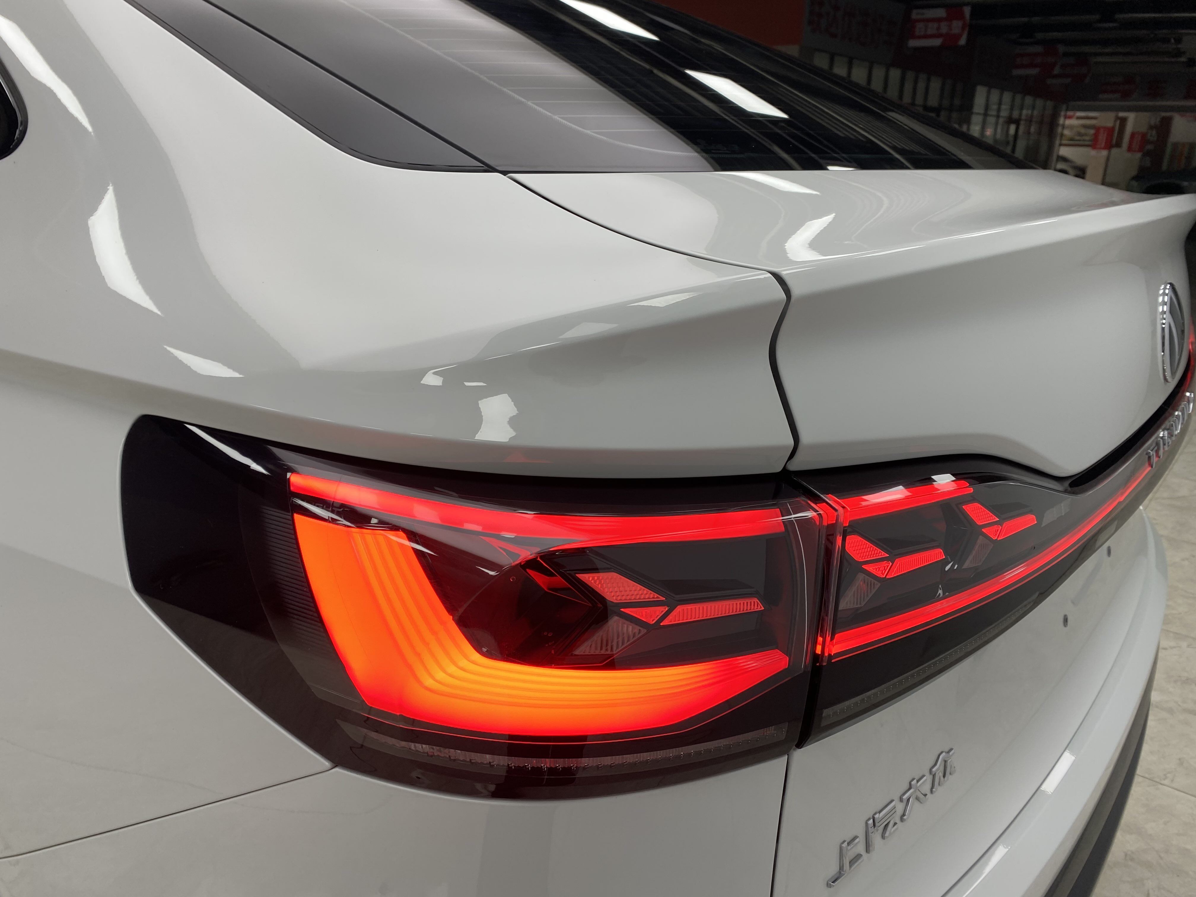 Volkswagen Tiguan X 2022 car image #21