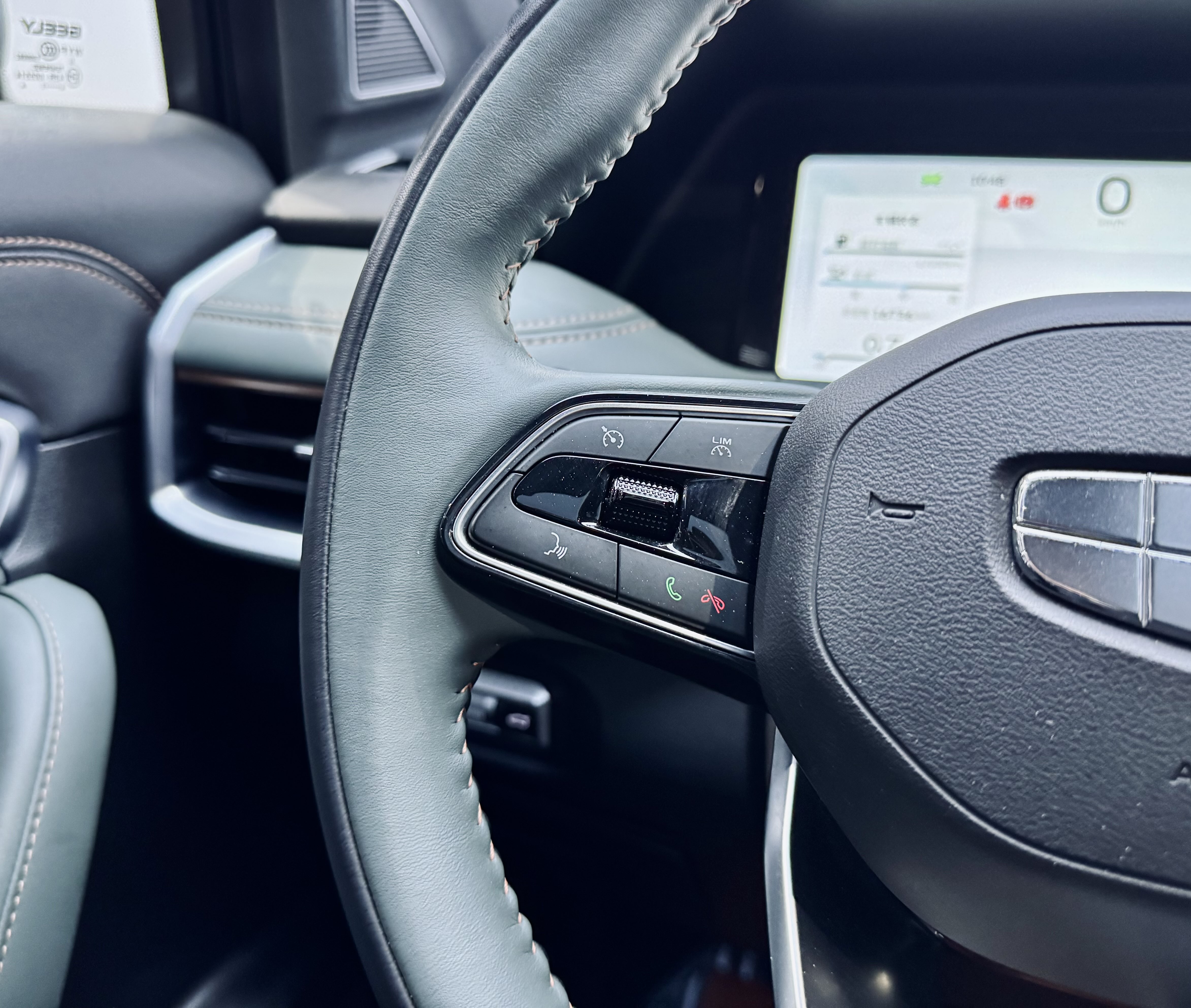 GEELY Okavango L 2023 car image #21