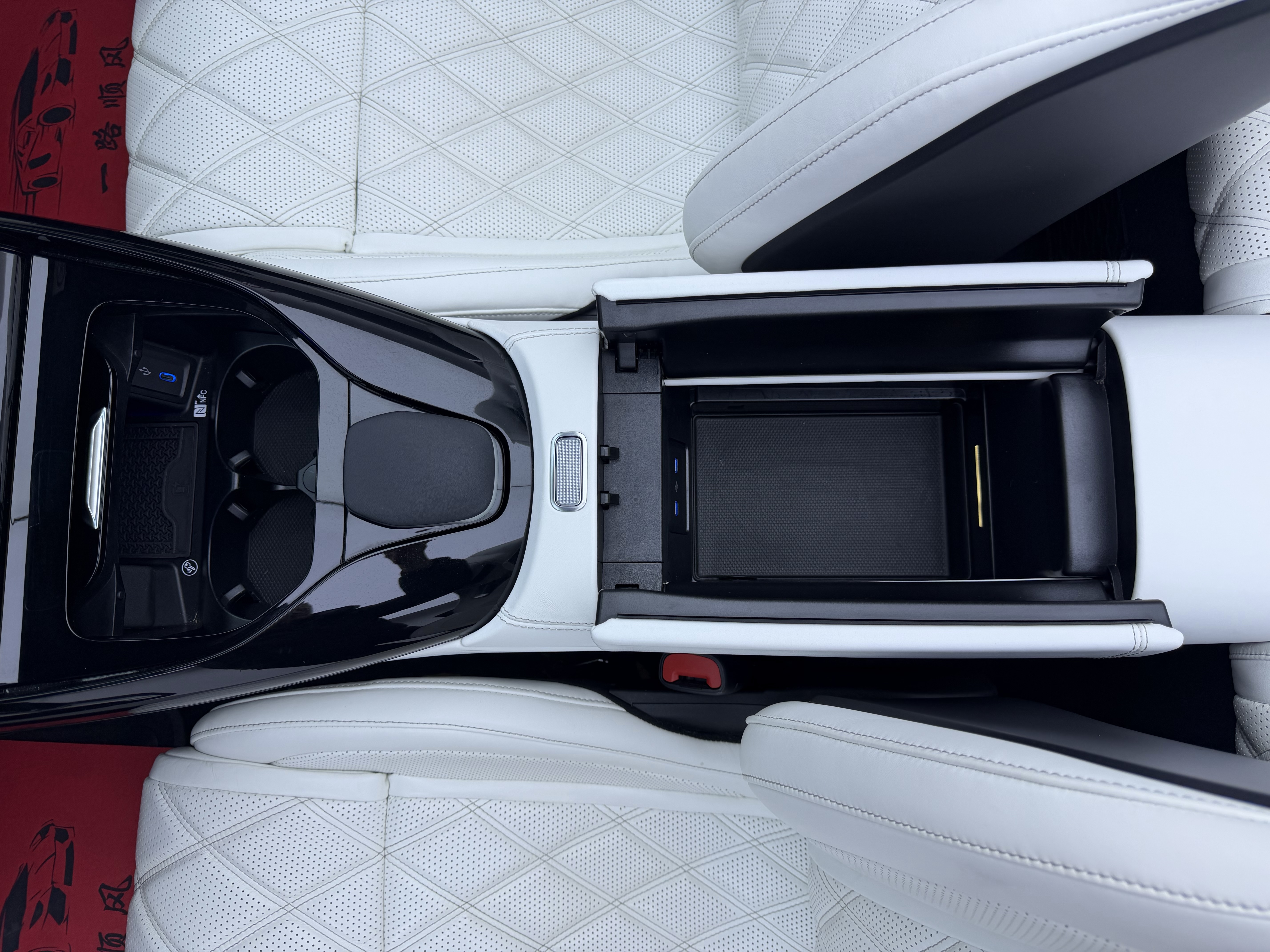 Mercedes-Benz 2024 car image #21