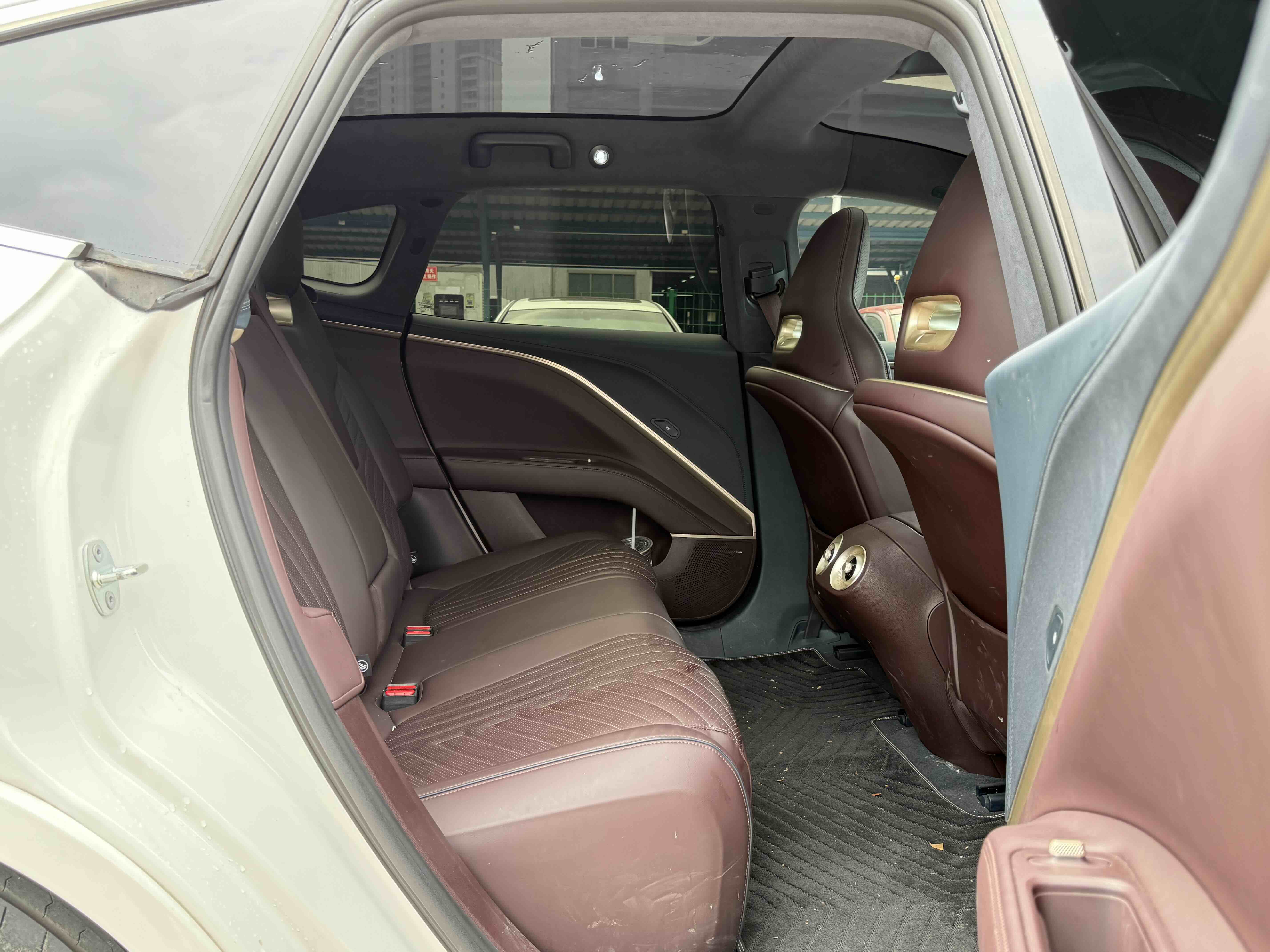 Avatr 11 2023 imagem de carro #21