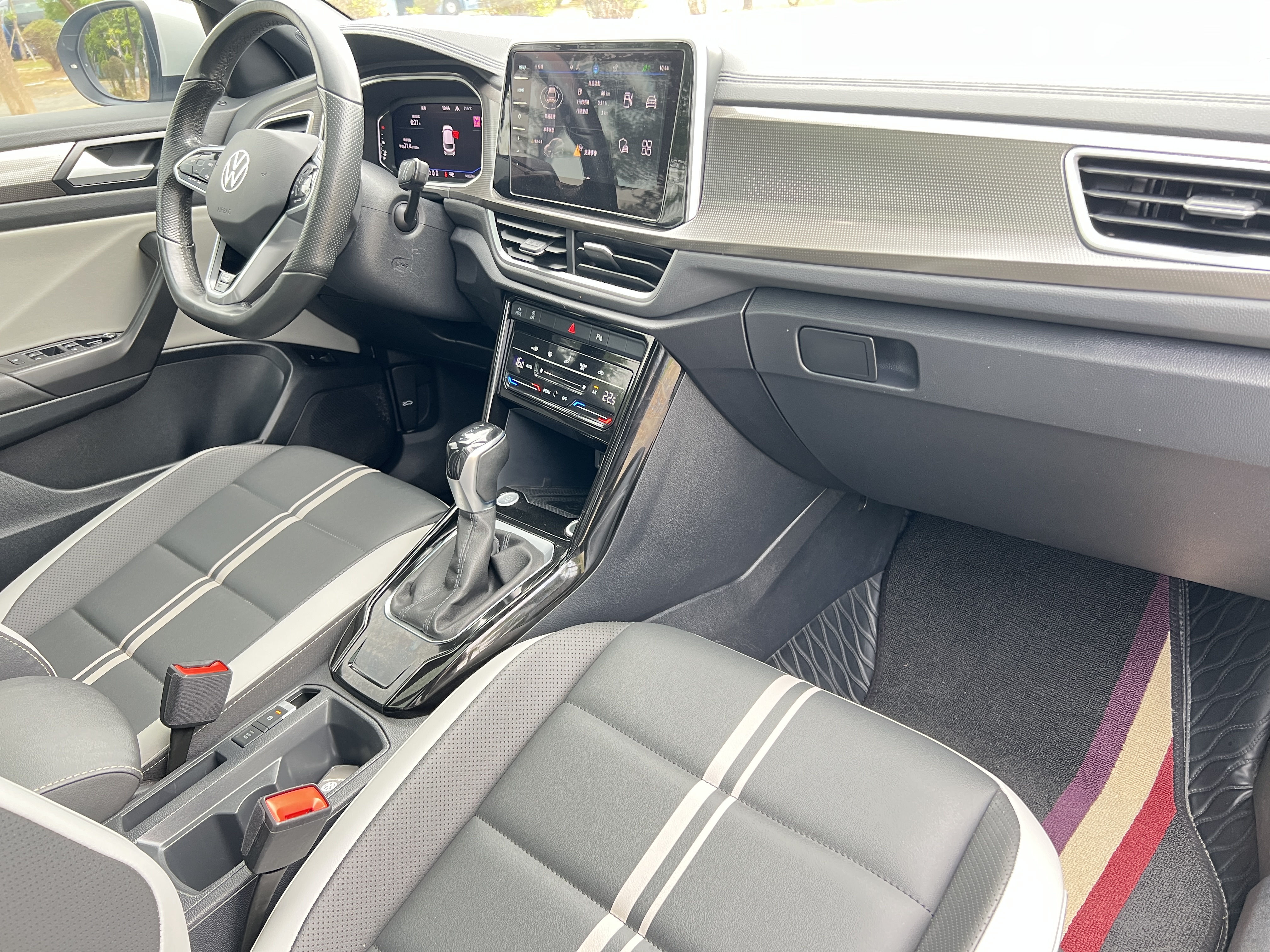 T-Roc 2023 car image #21