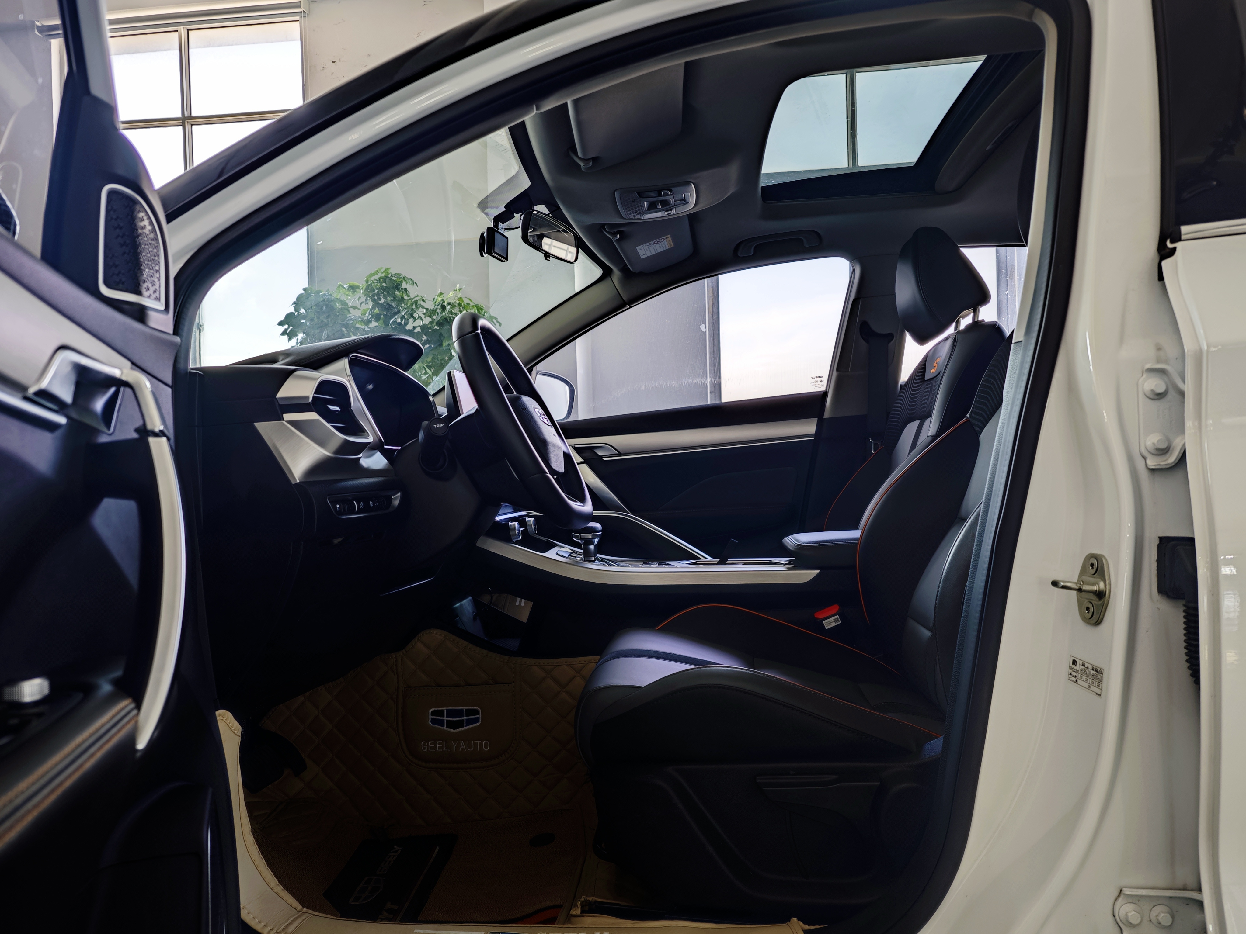 GEELY Coolray 2023 #21 GEELY Coolray 2023 car image #21