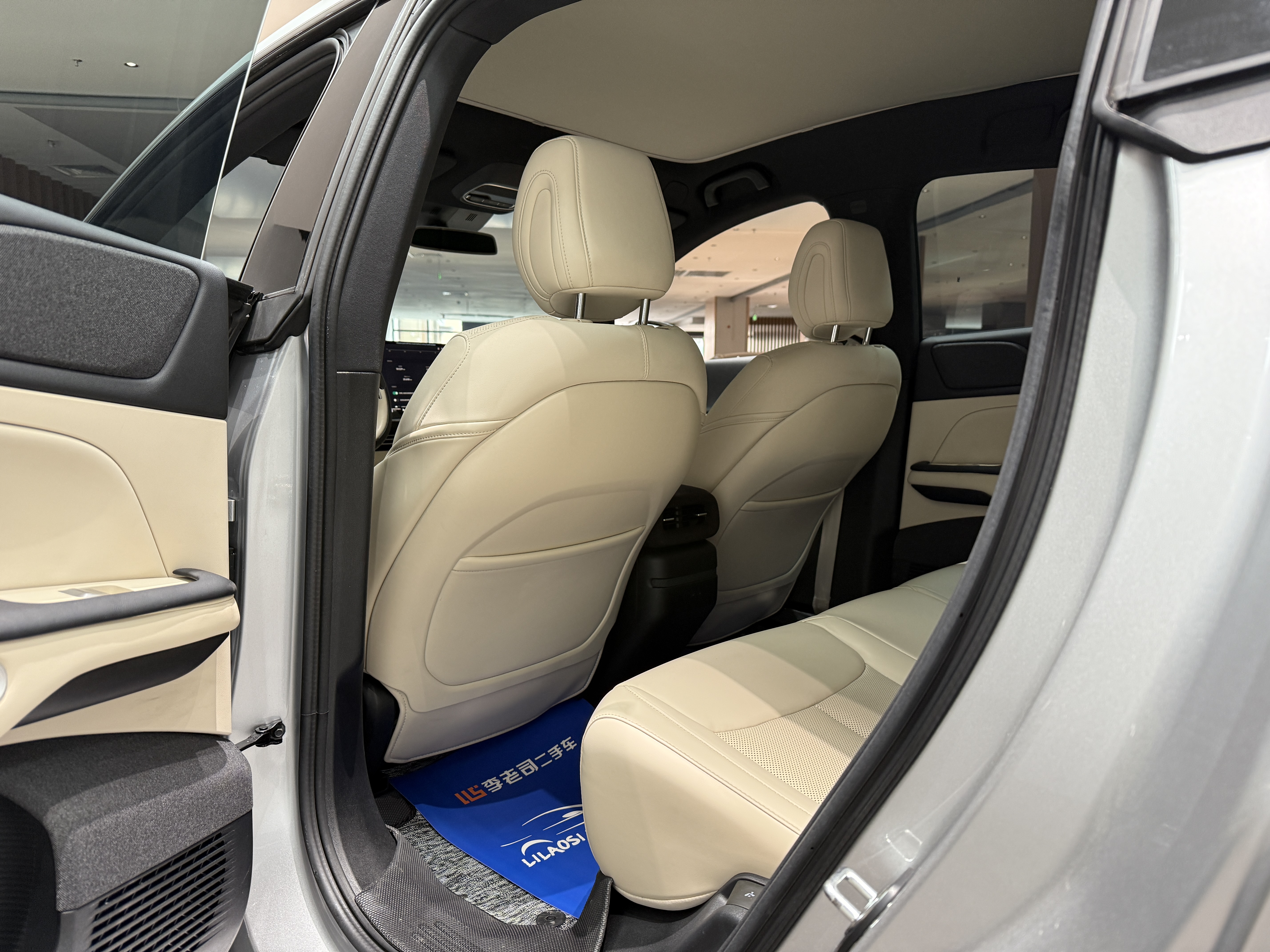 Xpeng G6 2024 صورة سيارة #21