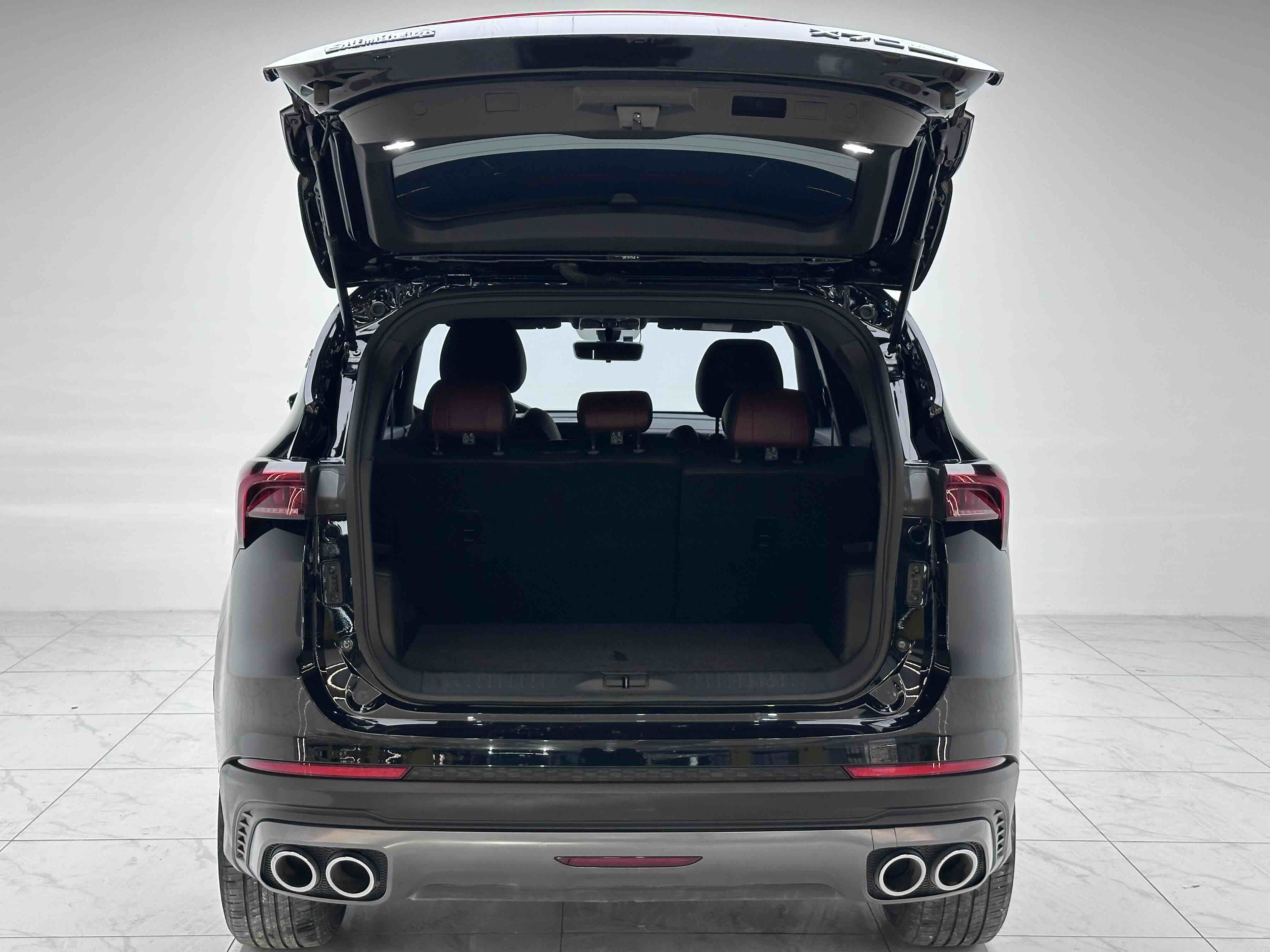 X70 PLUS 2023 #21 X70 PLUS 2023 car image #21