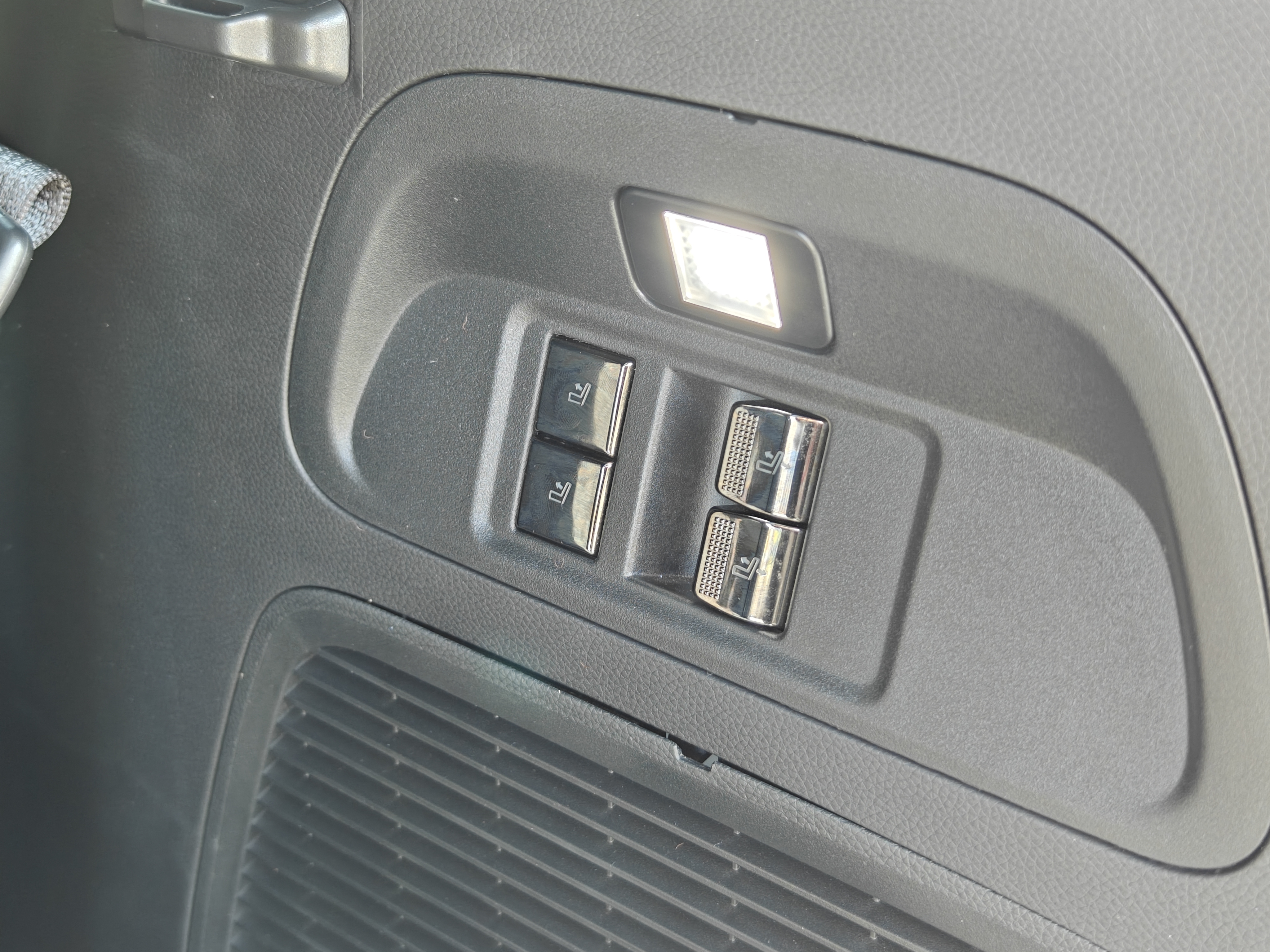 GAC Trumpchi ES9 2024 car image #21