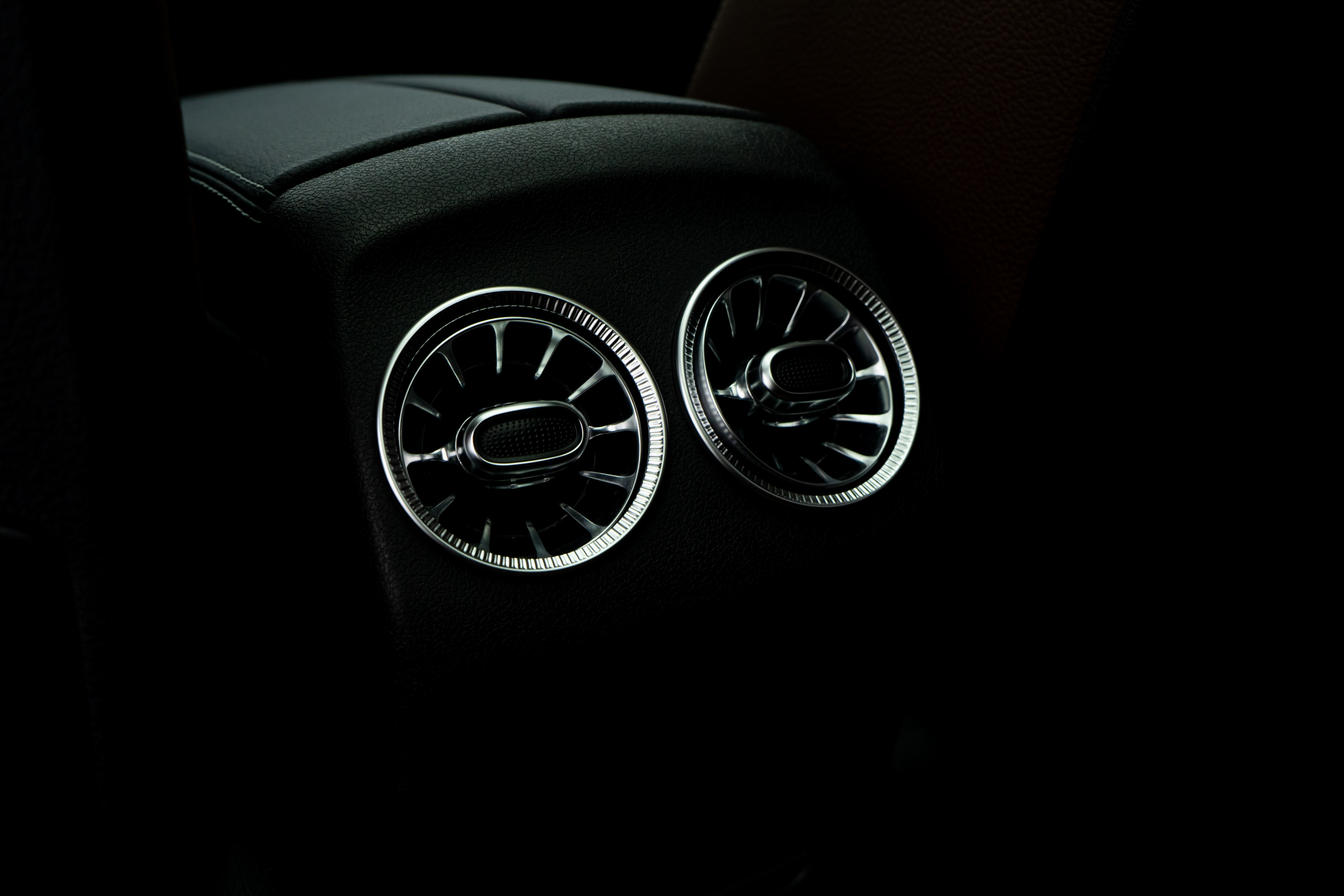 Mercedes-Benz GLB AMG 2024 car image #21