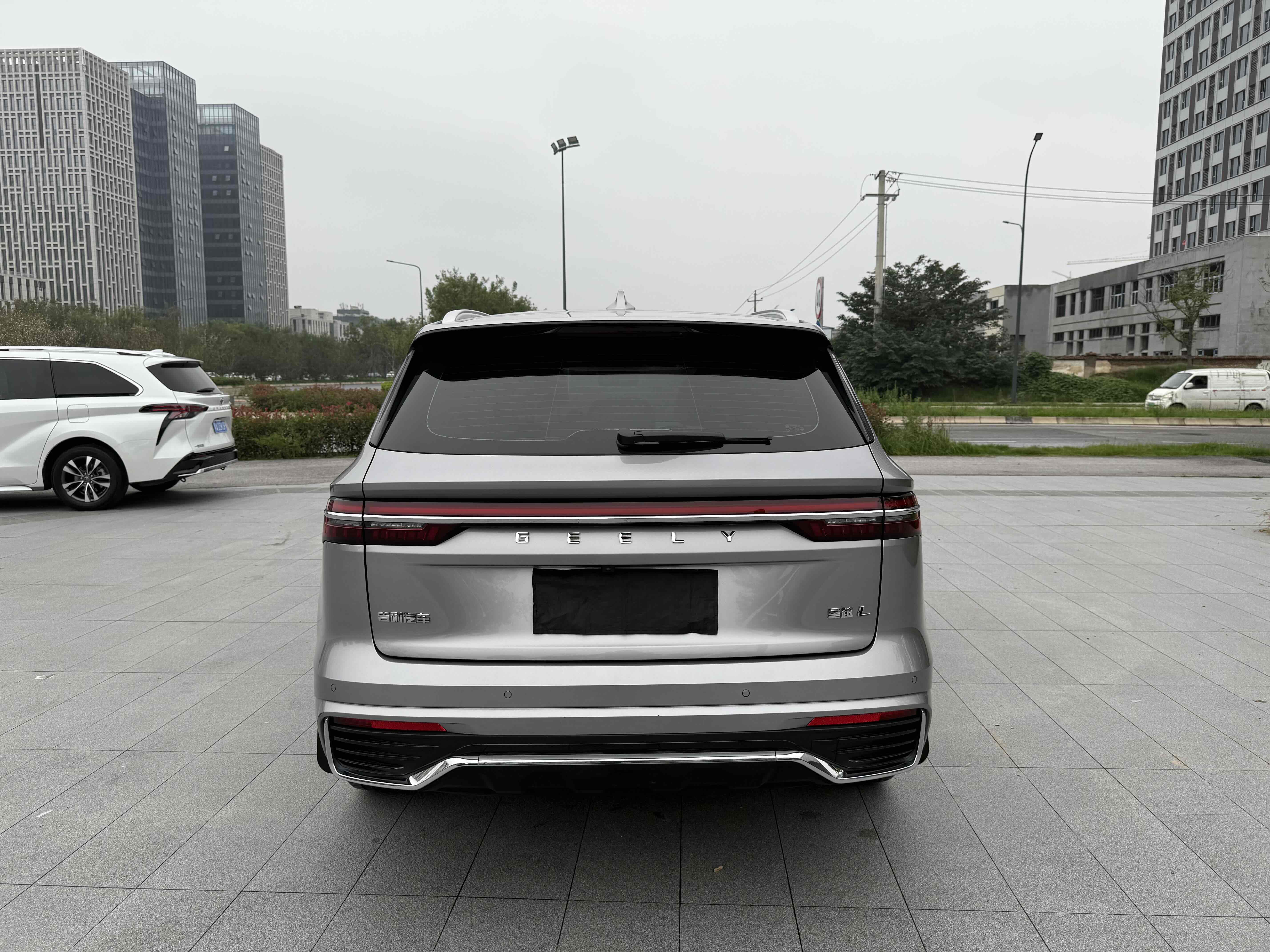 GEELY Tugella 2024 #21 GEELY Tugella 2024 car image #21