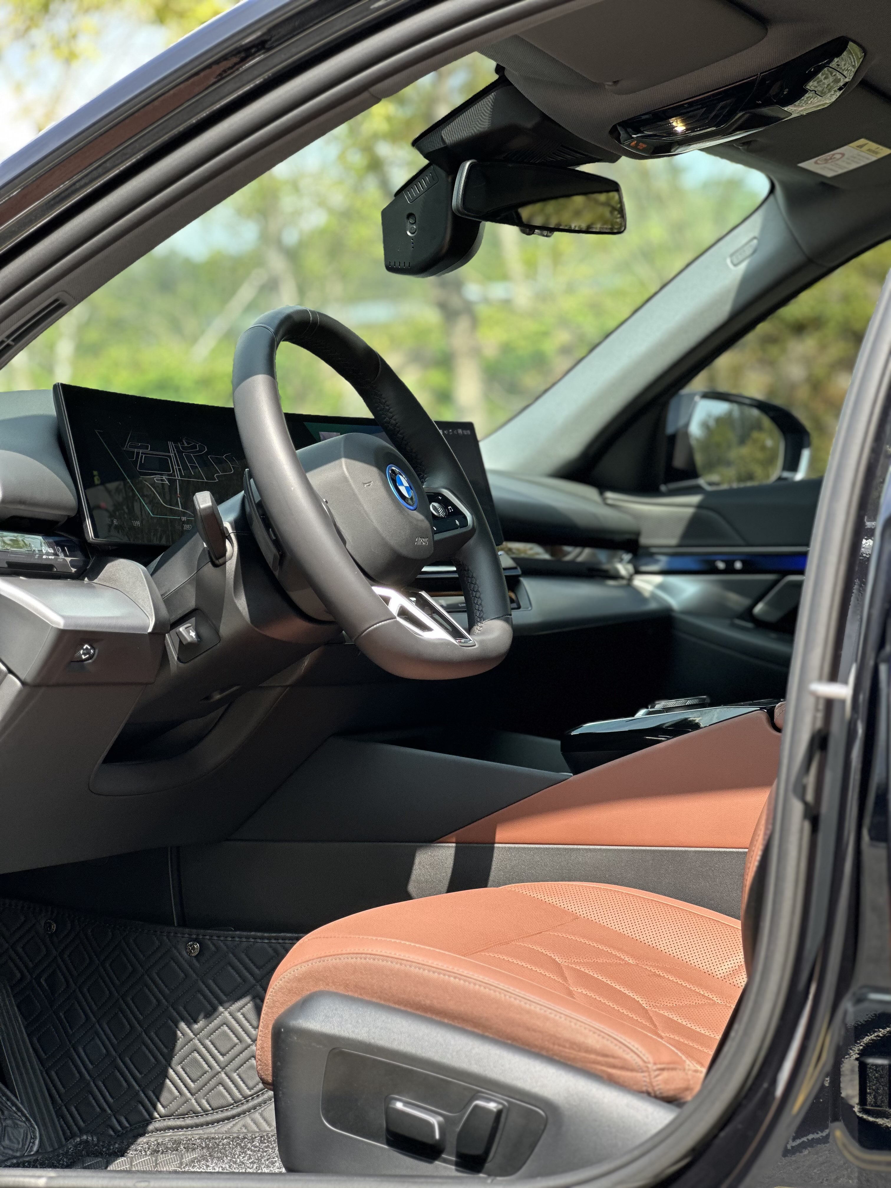 BMW i5 M60 2024 #21 BMW i5 M60 2024 car image #21