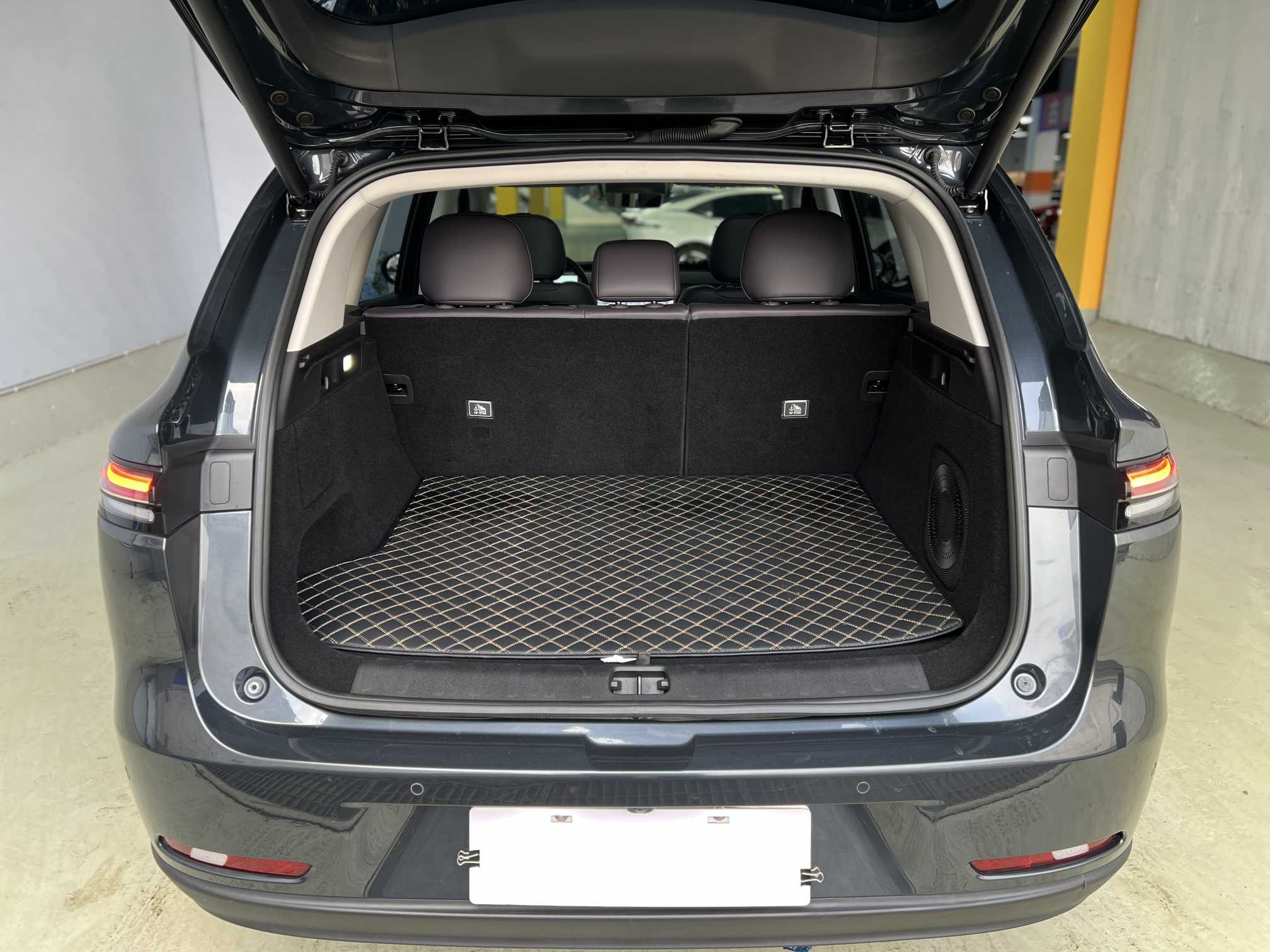 零跑汽车 零跑C10 2024 汽车图片 #21