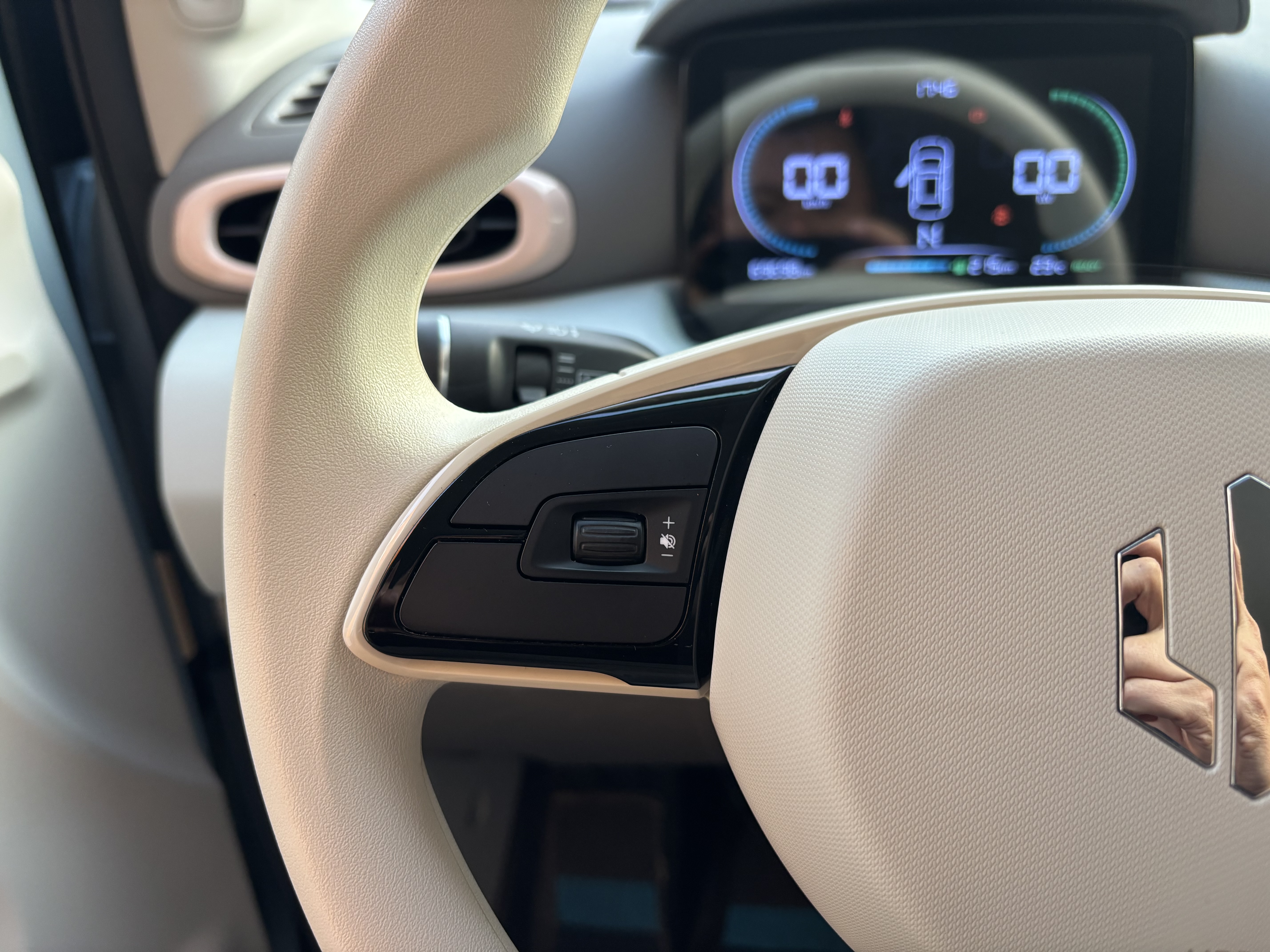 零跑汽车 零跑T03 2024 汽车图片 #21