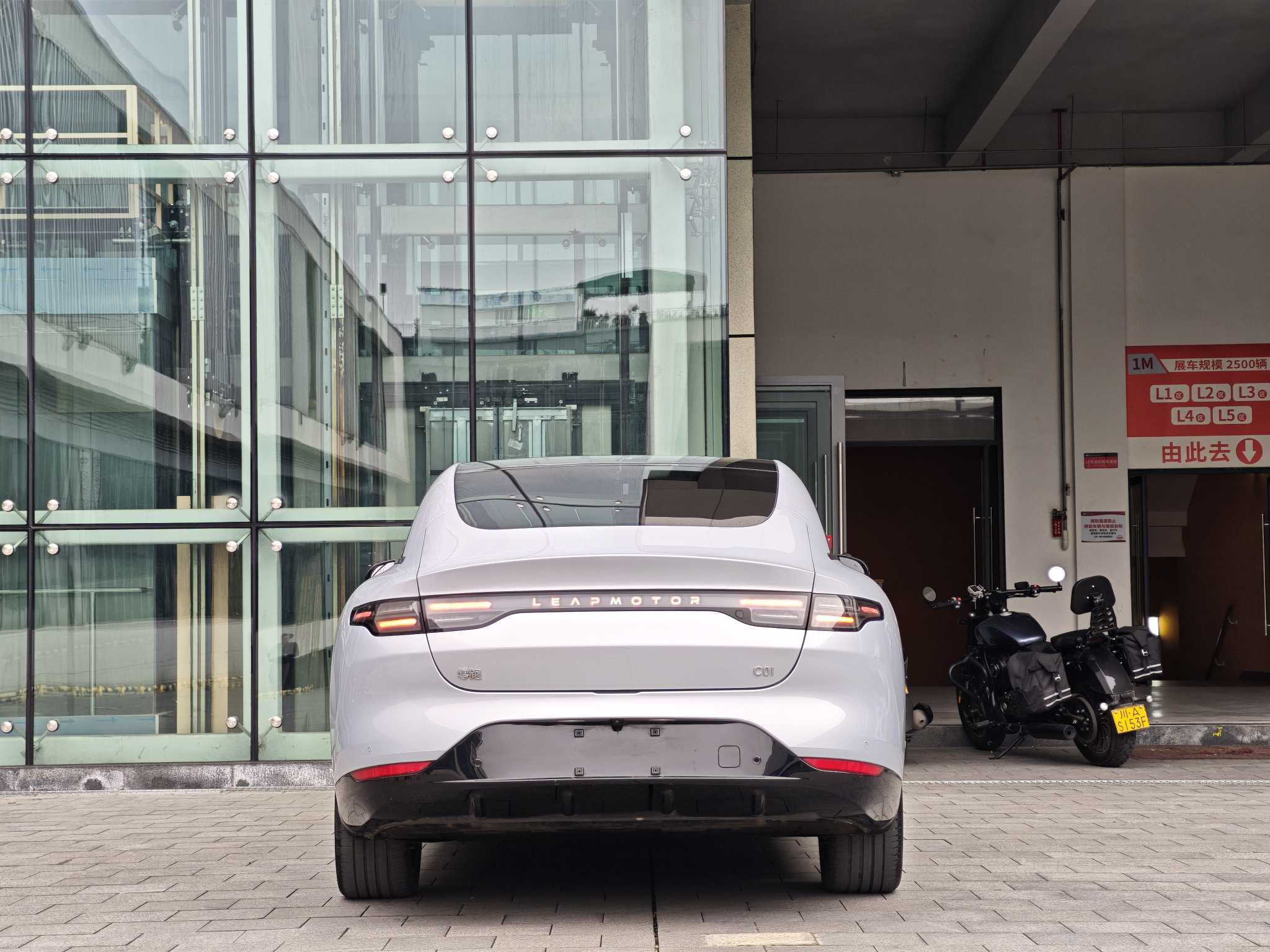 零跑汽车 零跑C01 2024 汽车图片 #21