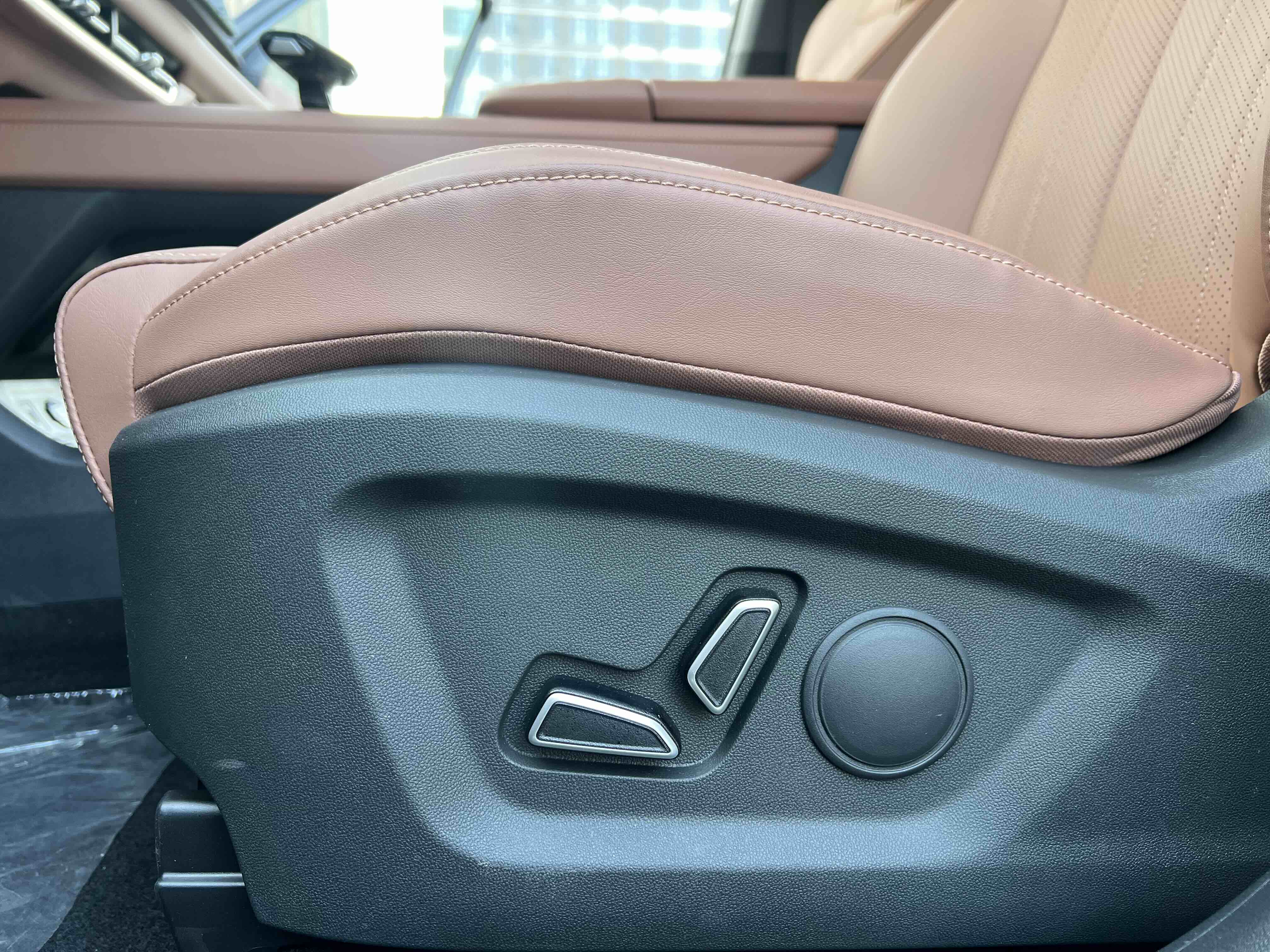 Changan UNI-Z PHEV 2026 car image #21