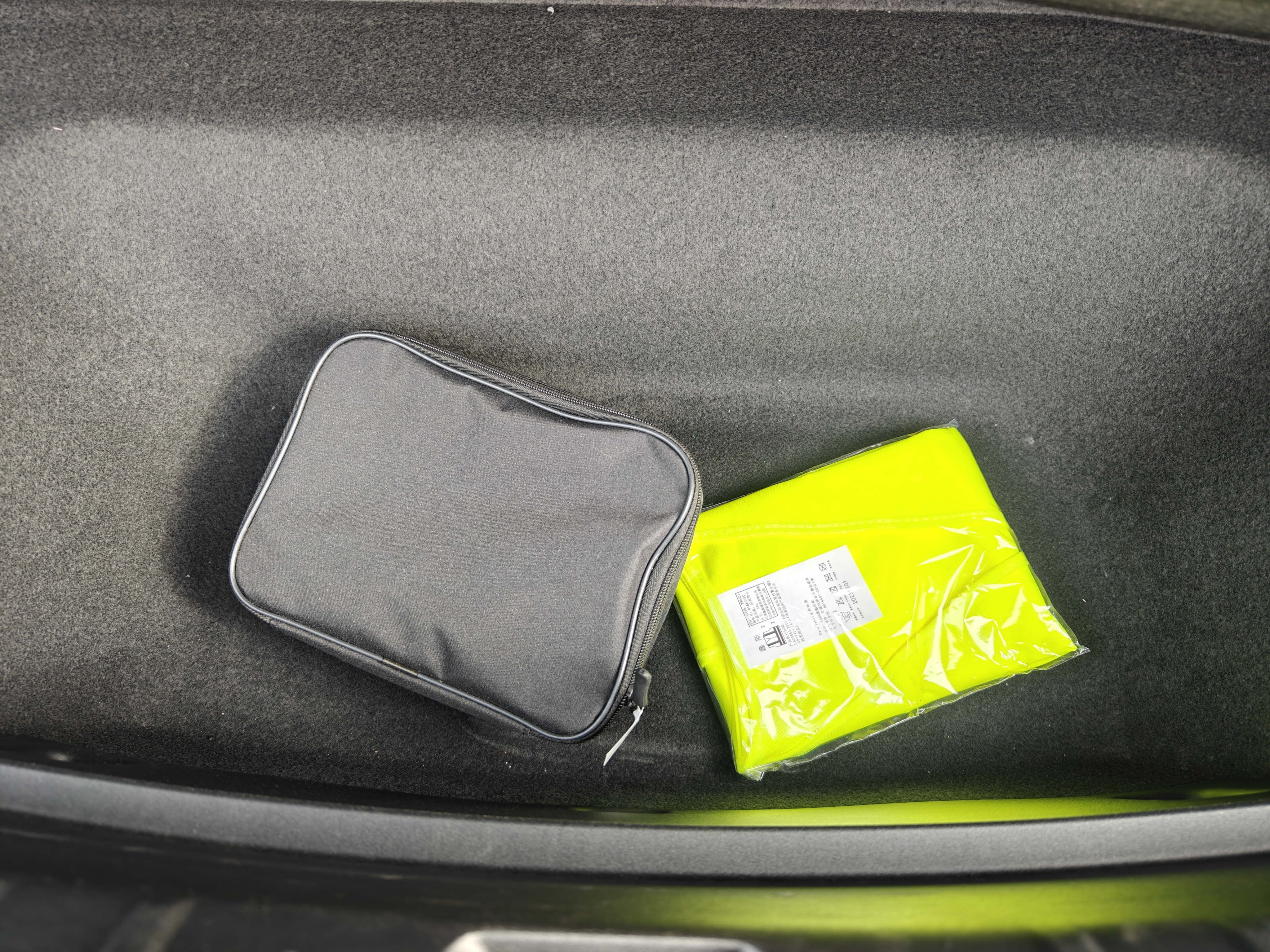 极氪 极氪007 2024 汽车图片 #21