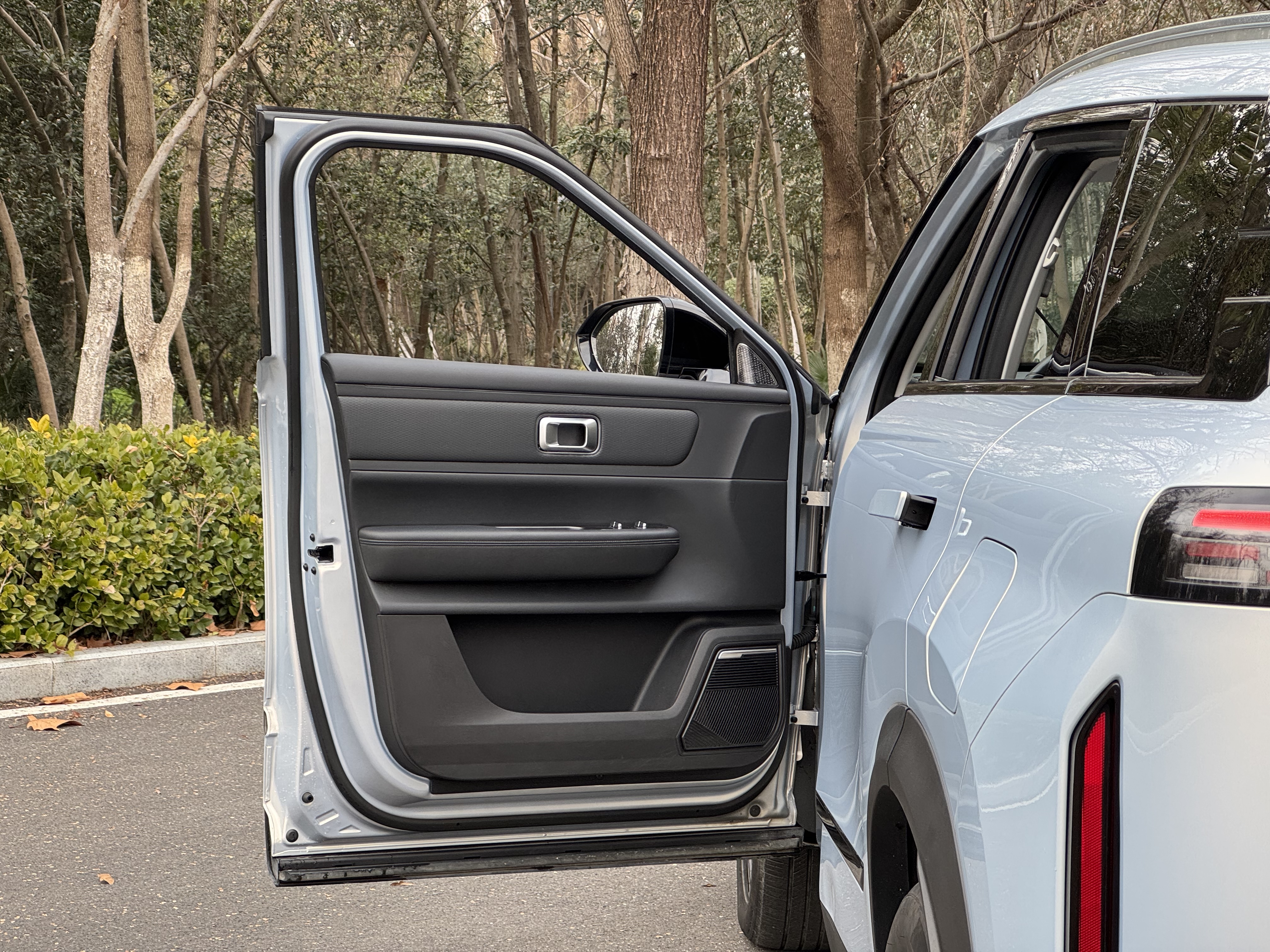 Chery Exploration 06 C-DM 2024 #21 Chery Exploration 06 C-DM 2024 car image #21