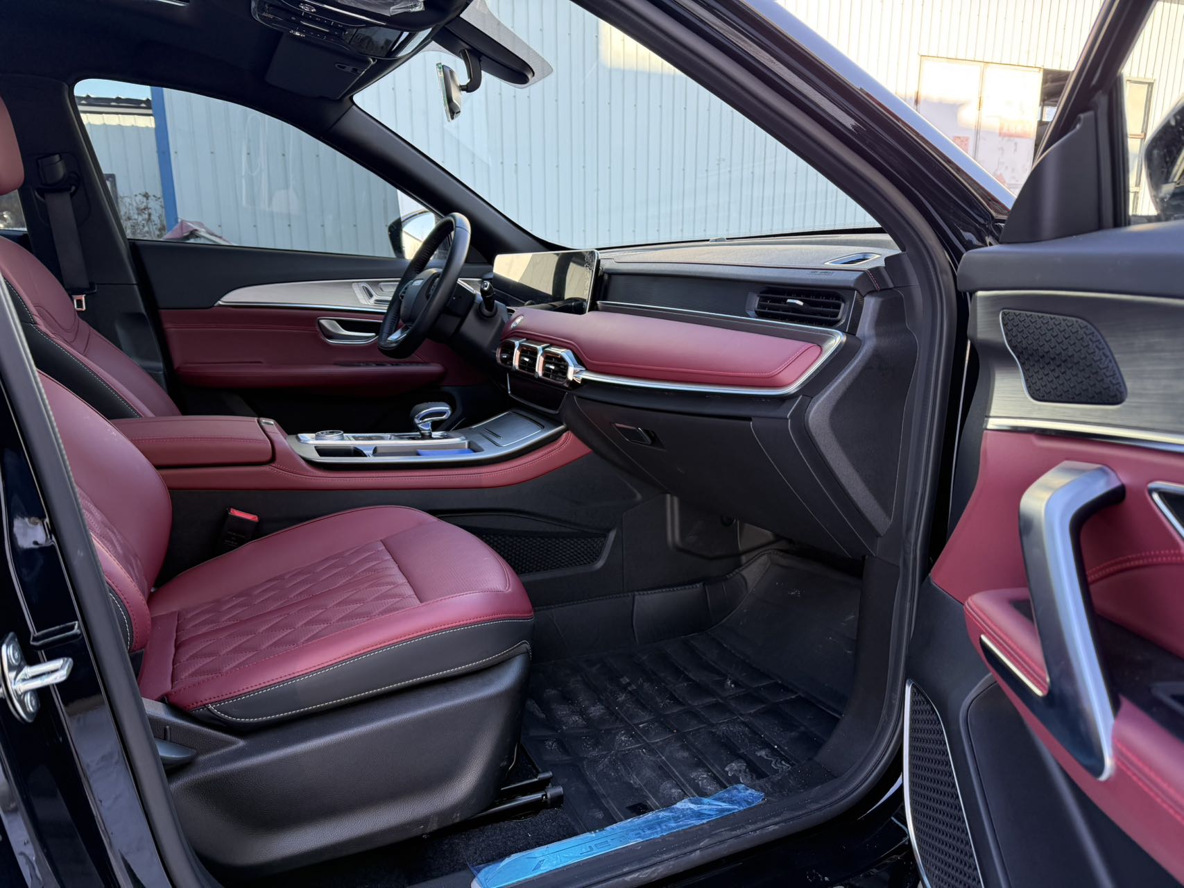X70 PLUS 2024 car image #21
