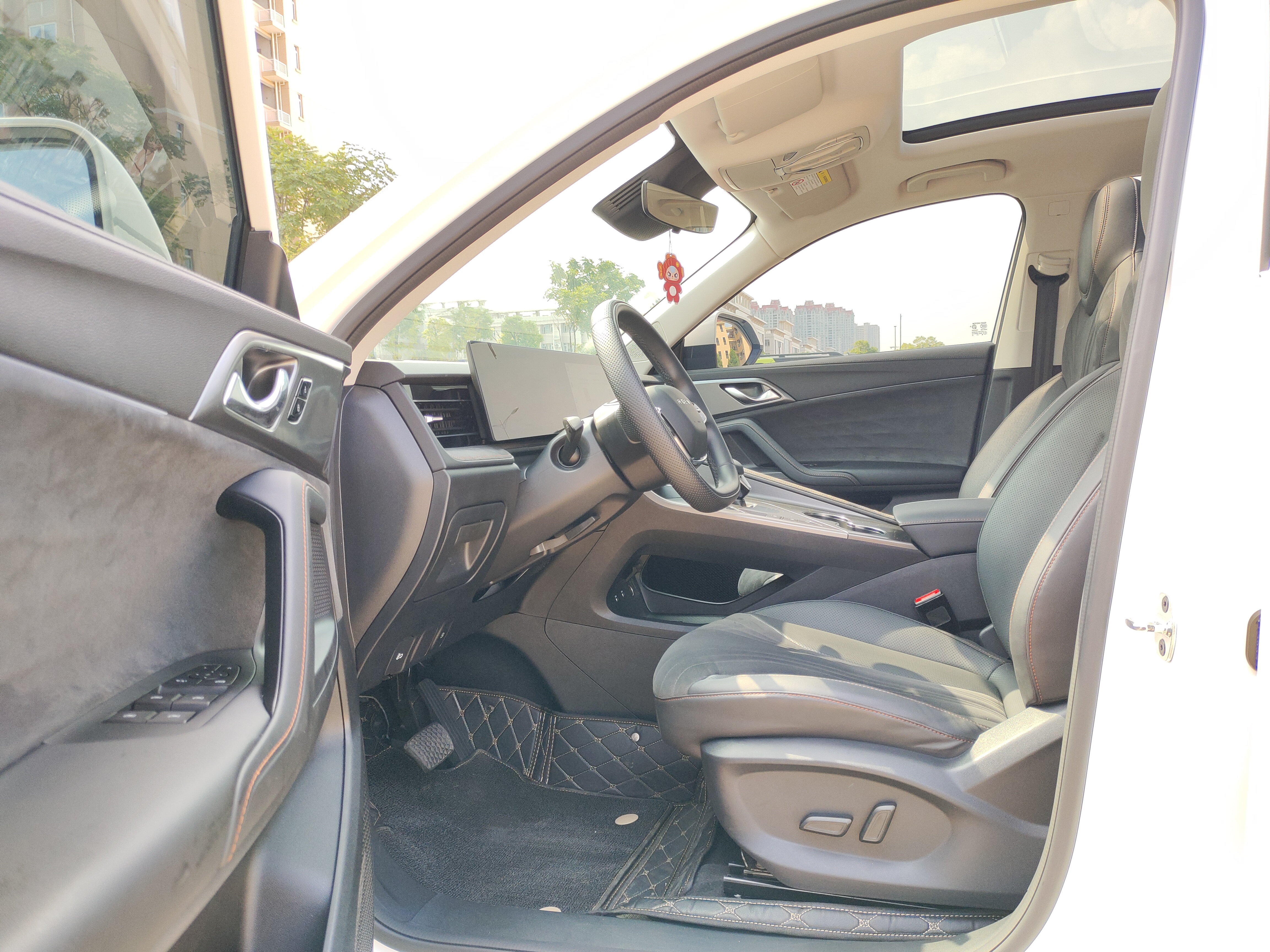 Roewe D5X DMH 2024 car image #21