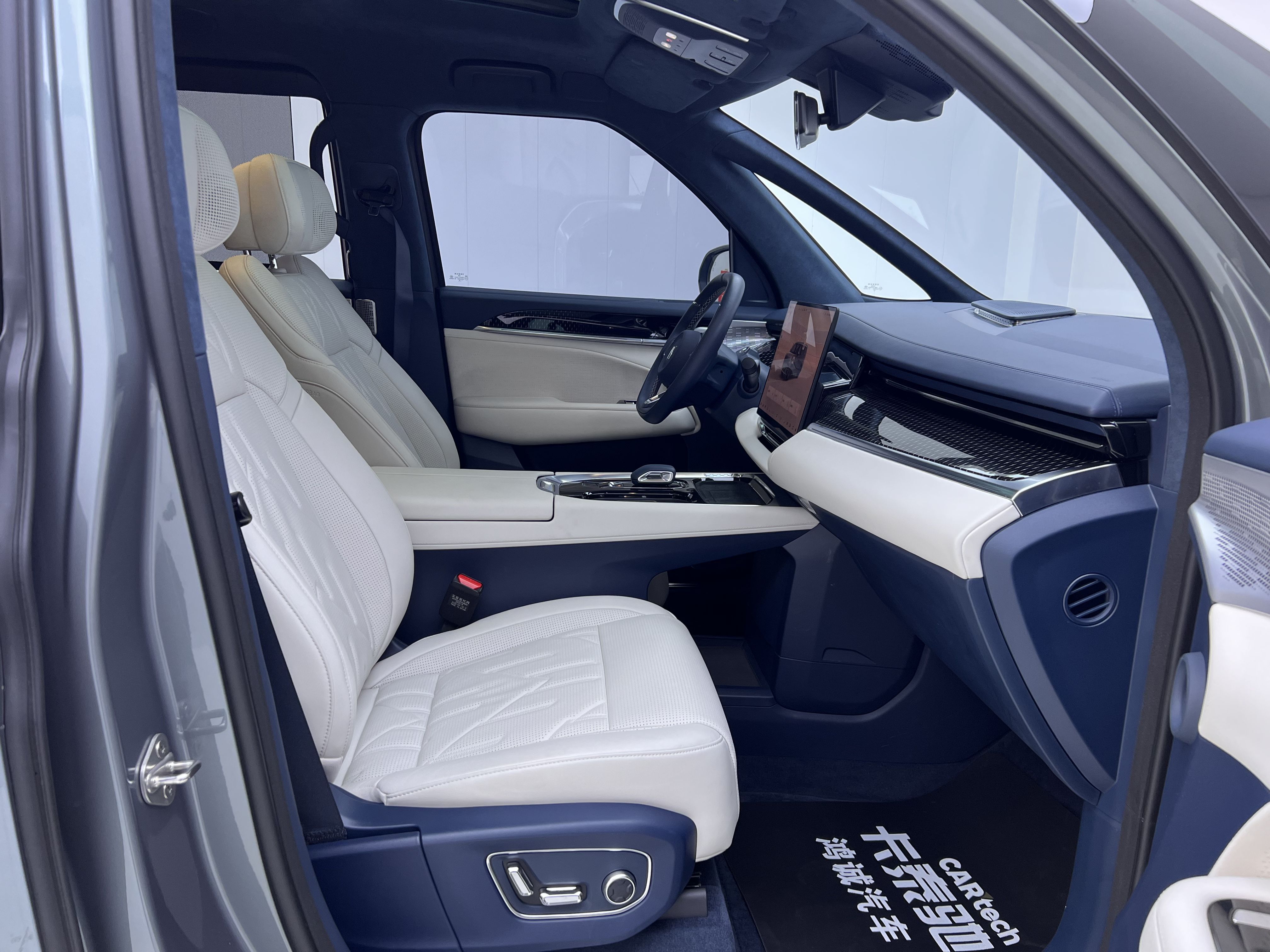 极氪 极氪009 2025 汽车图片 #21