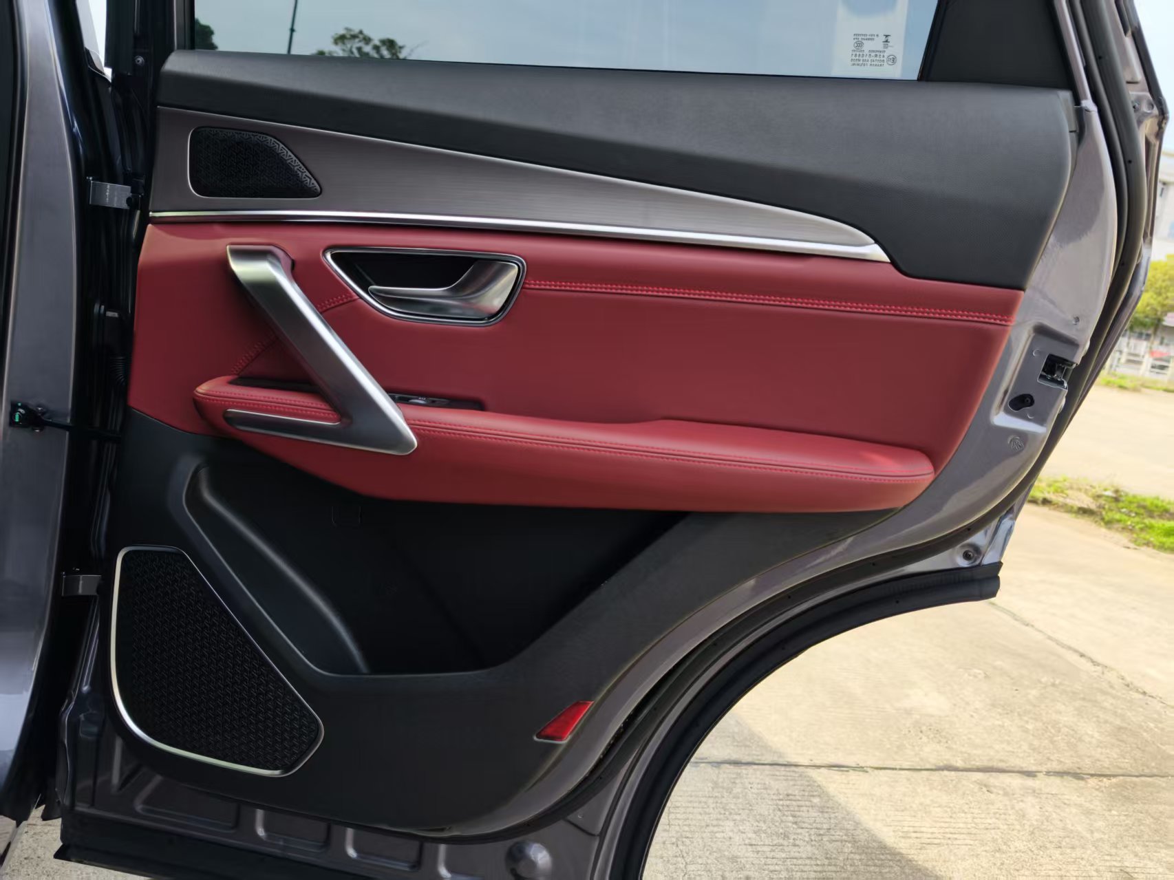 X70 PLUS 2025 car image #21