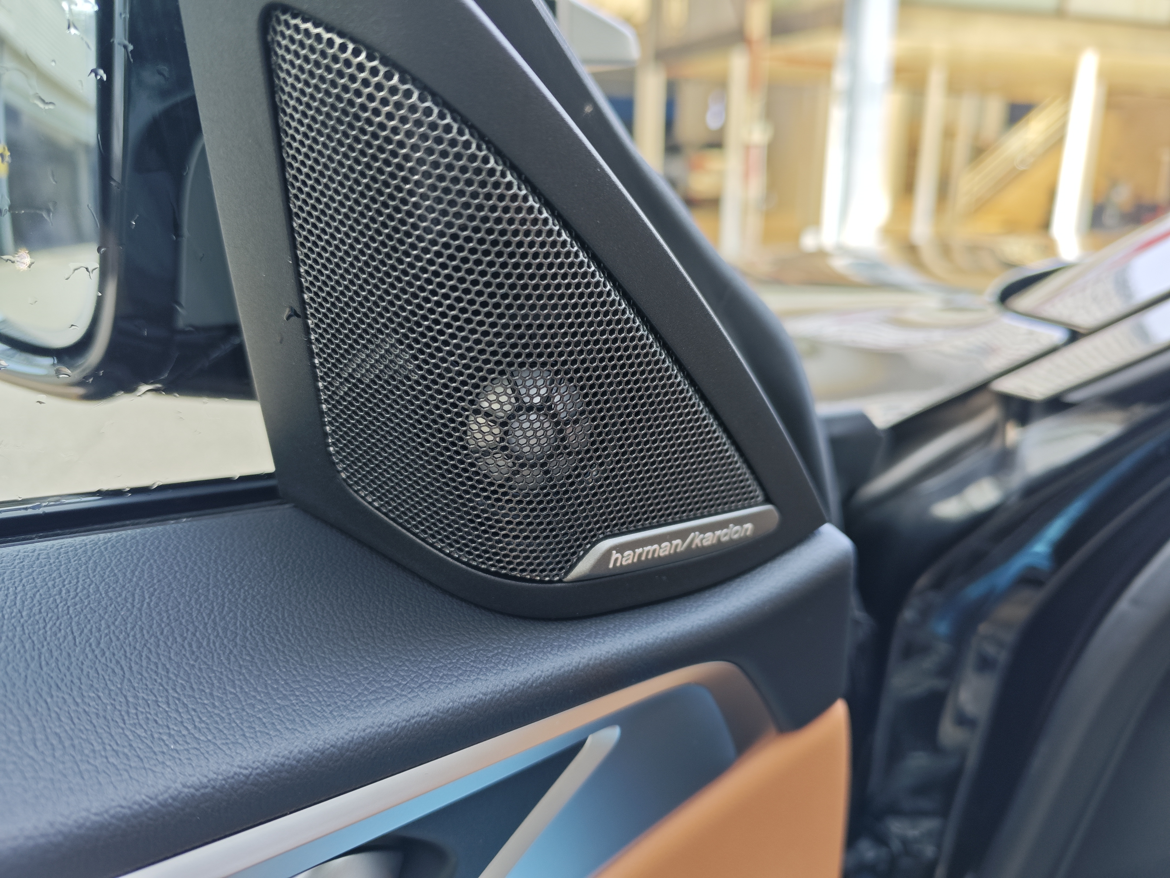 BMW i4 M50 2024 #21 BMW i4 M50 2024 car image #21