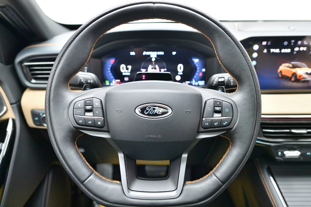 Ford Explorer 2024 #21 Ford Explorer 2024 car image #21