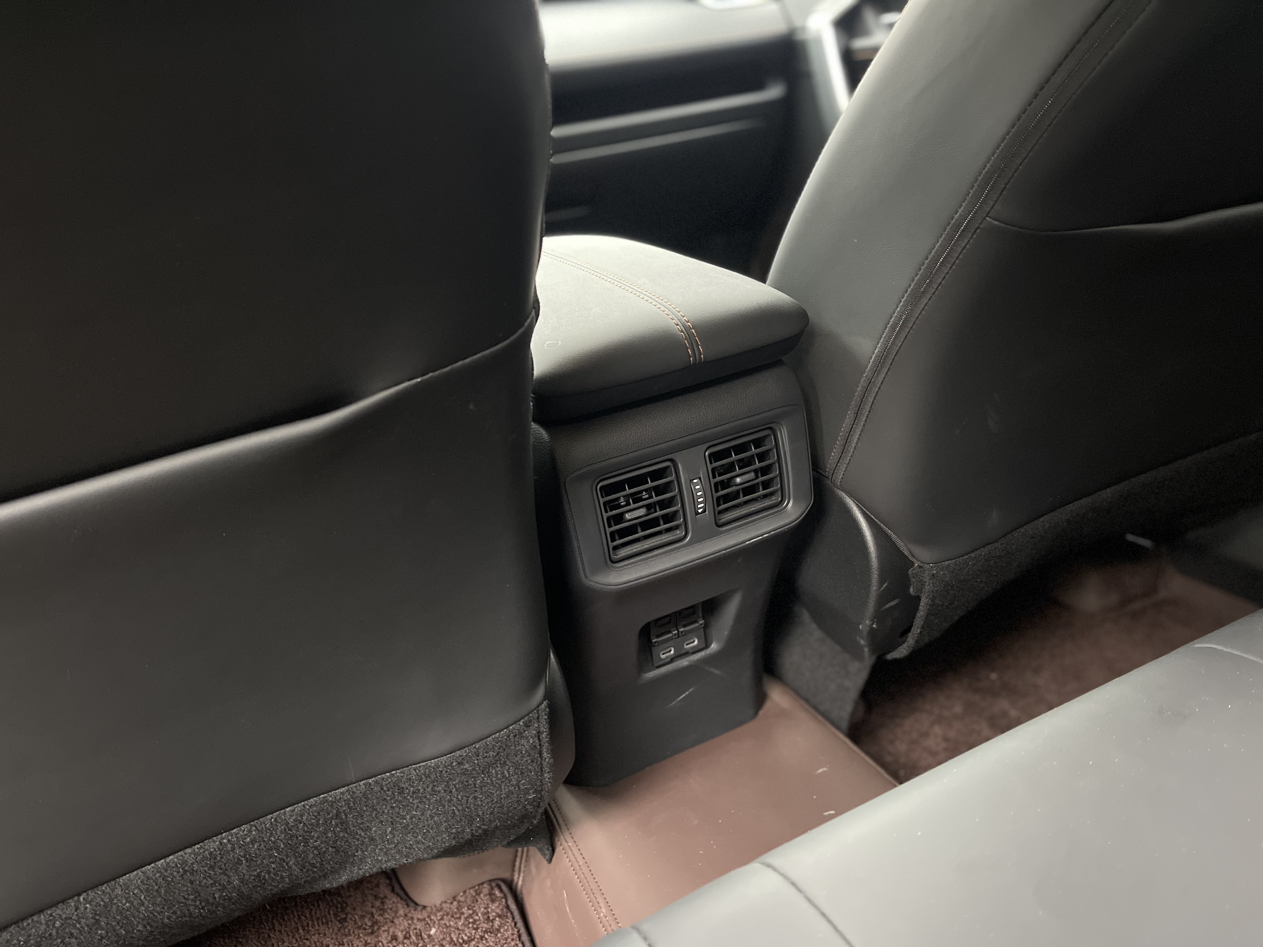 Toyota RAV4 2025 car image #21