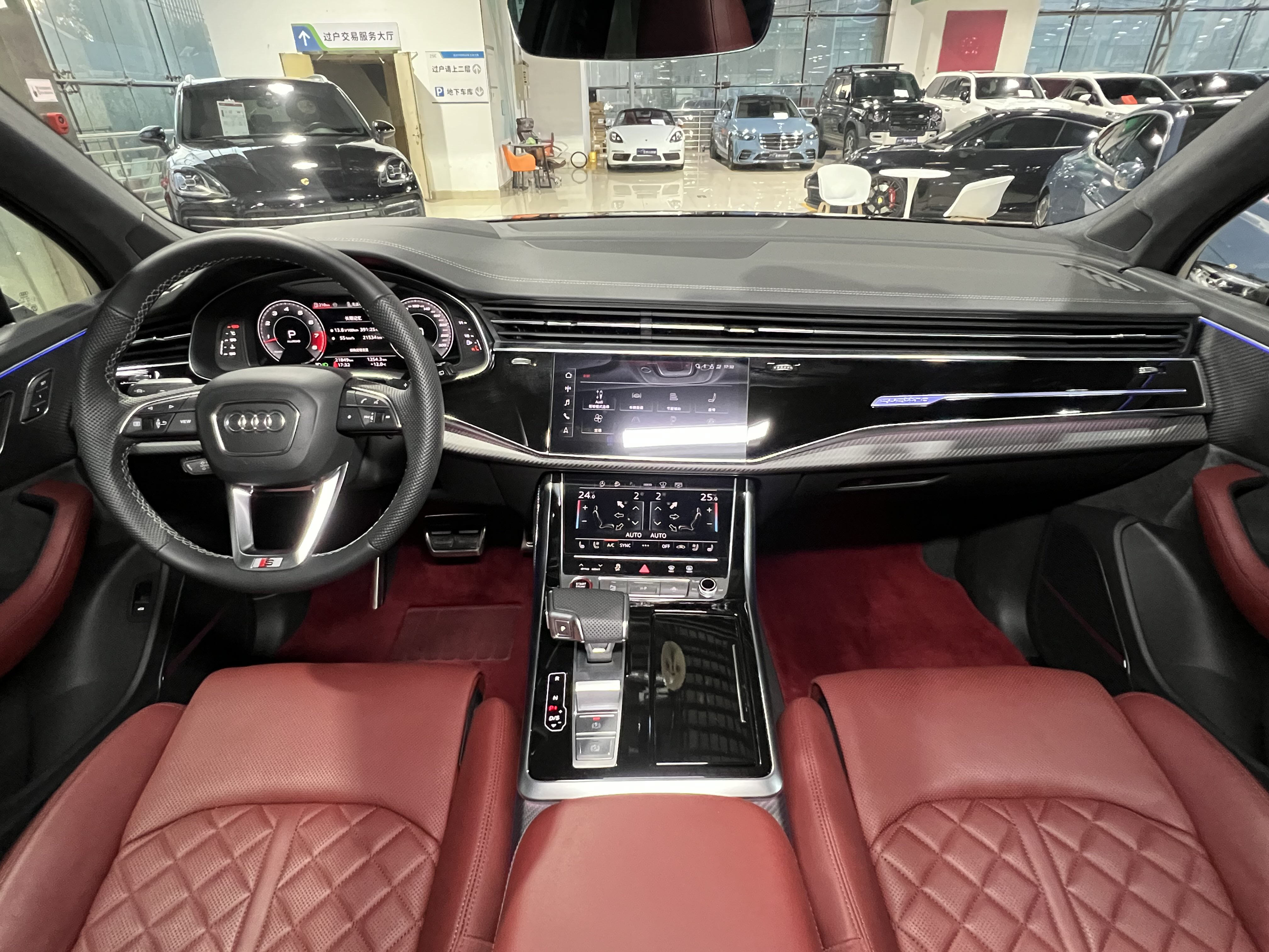 Audi SQ7 2024 #21 Audi SQ7 2024 car image #21