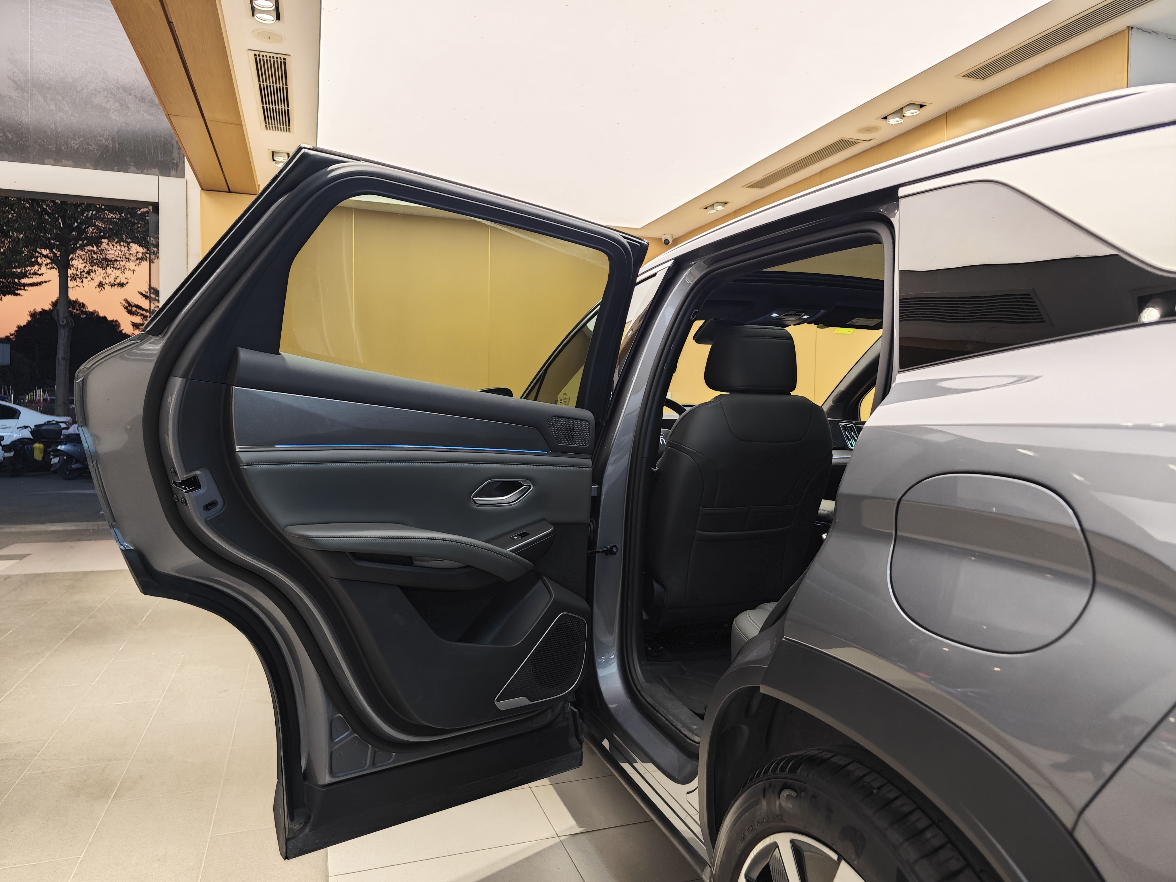 BYD SongL DM-i 2025 car image #21