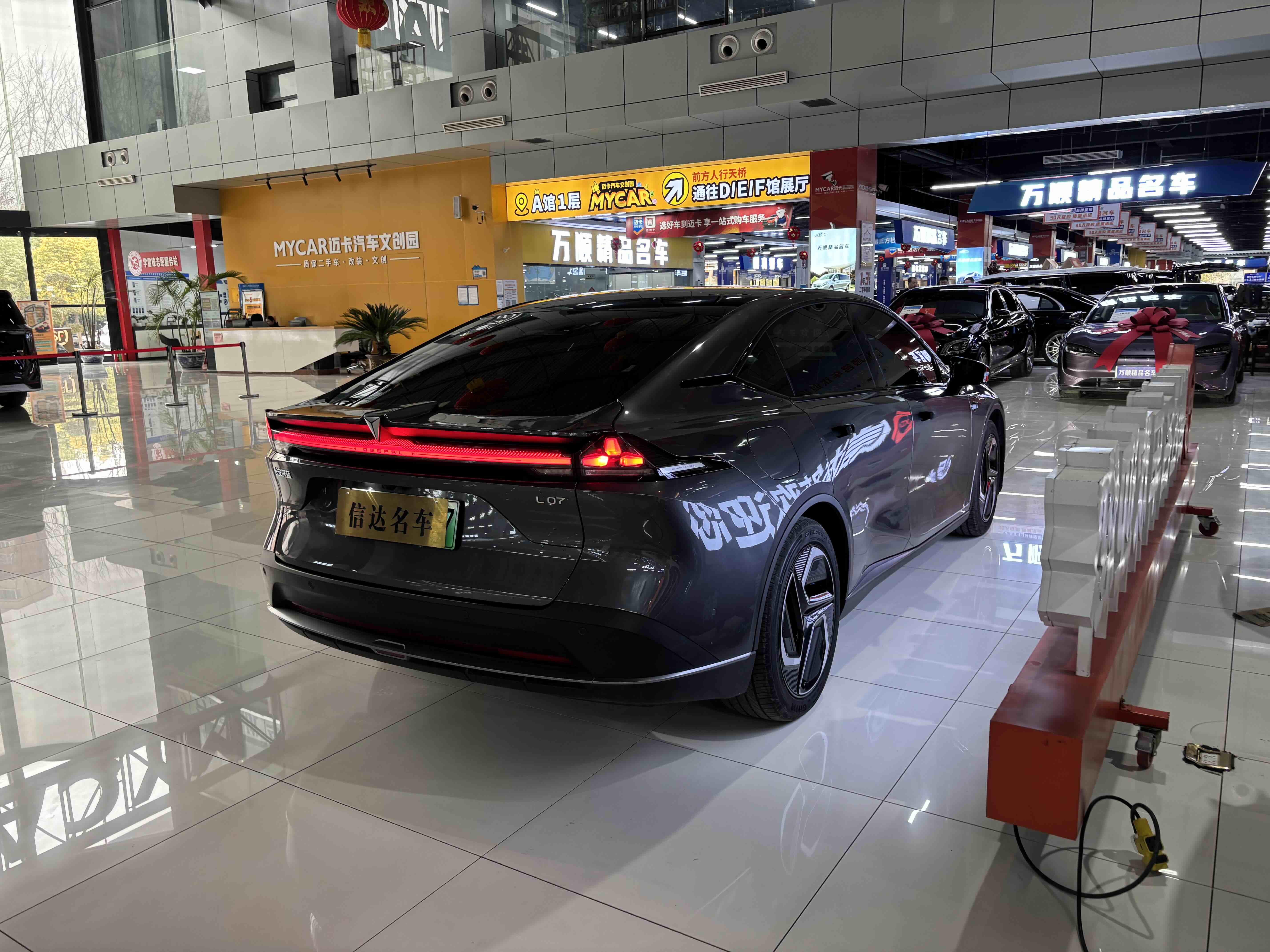 Deepal L07 2025 imagem de carro #21