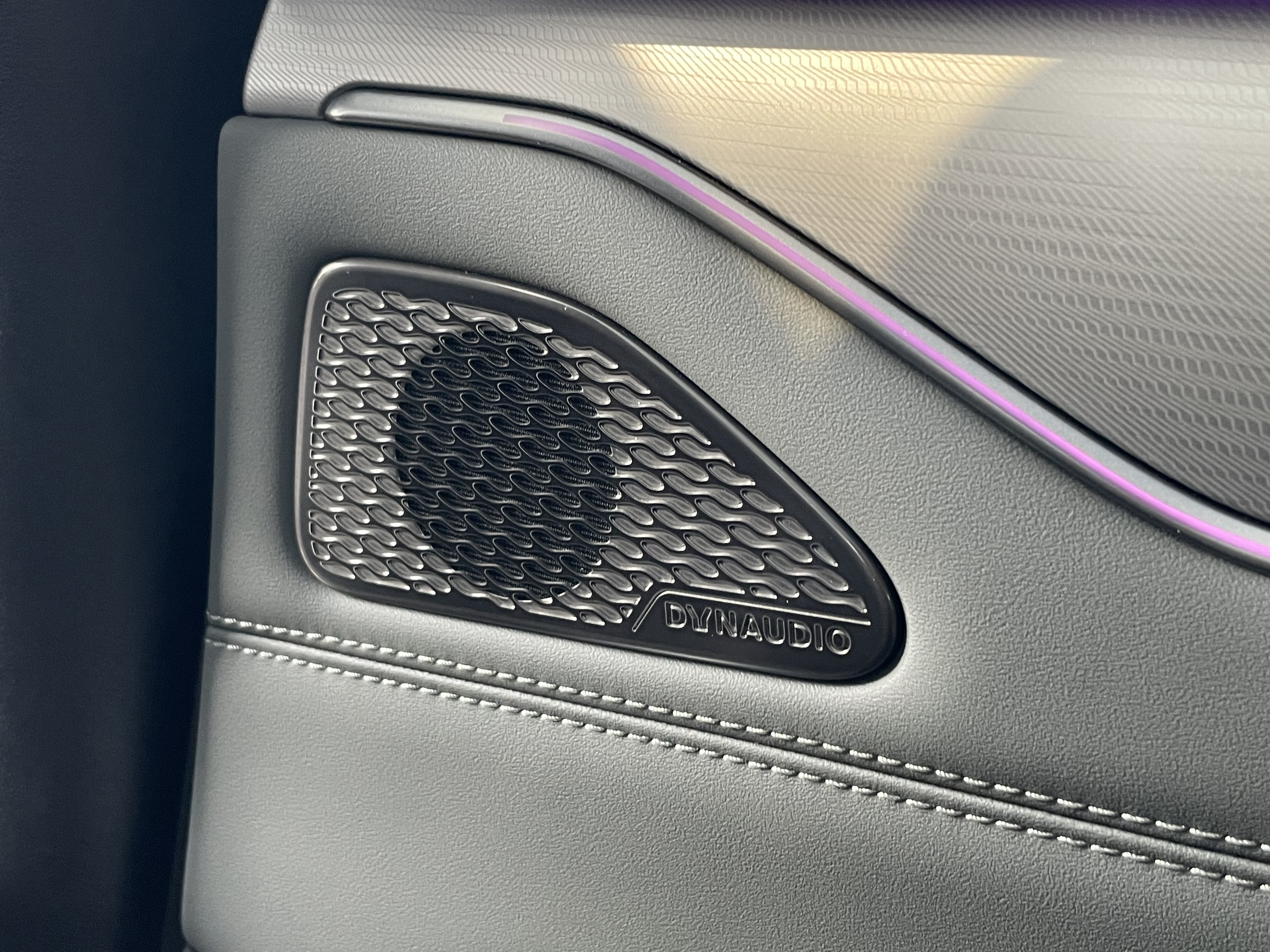 BYD SongL EV 2025 #21 BYD SongL EV 2025 car image #21