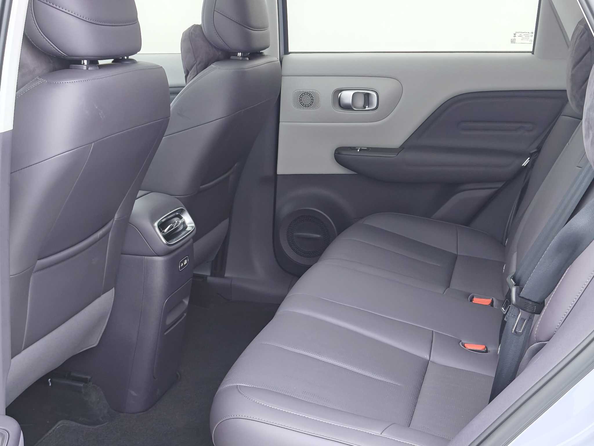 零跑汽车 零跑B10 2025 汽车图片 #21