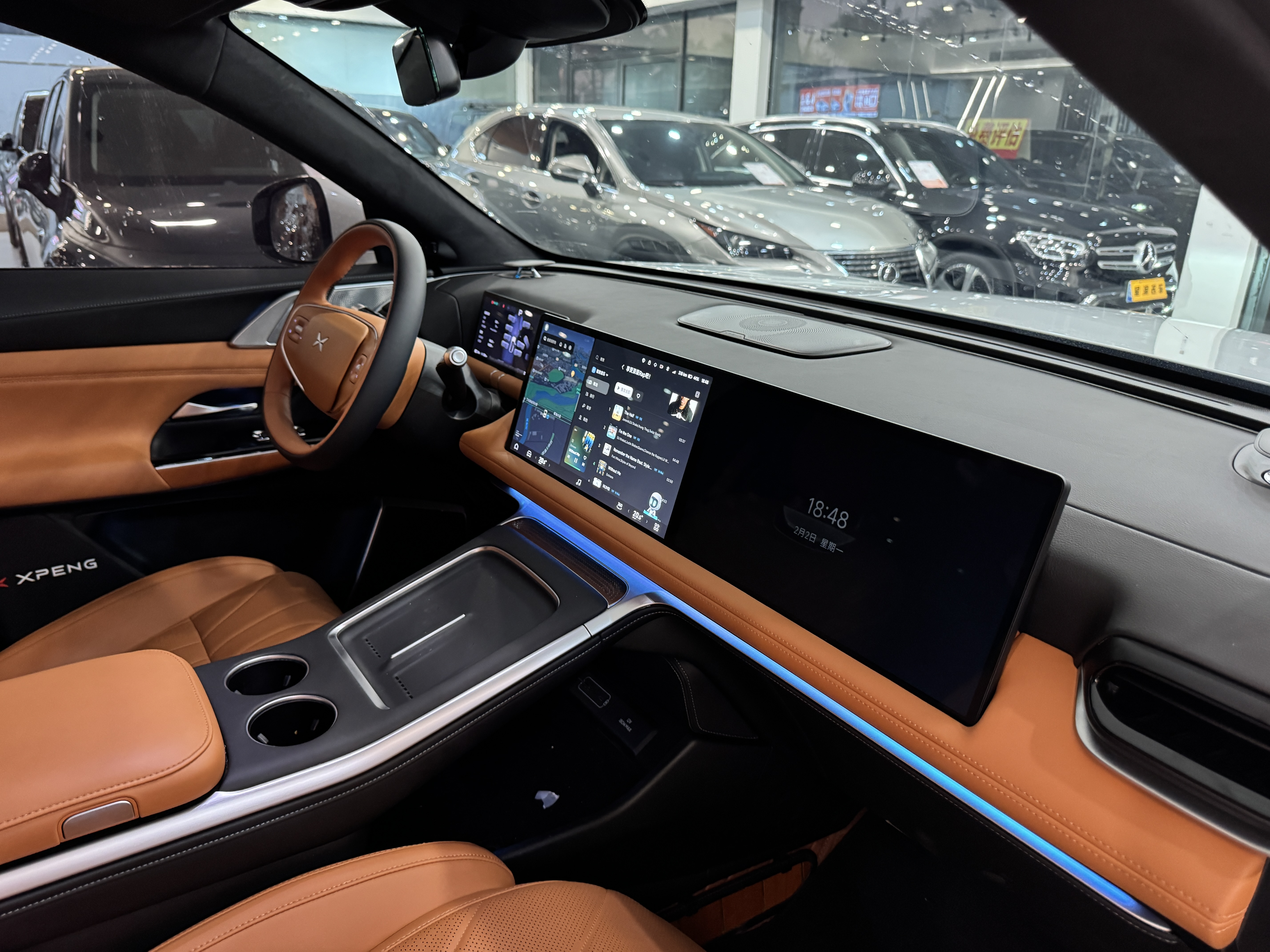 Xpeng G9 2025 car image #21