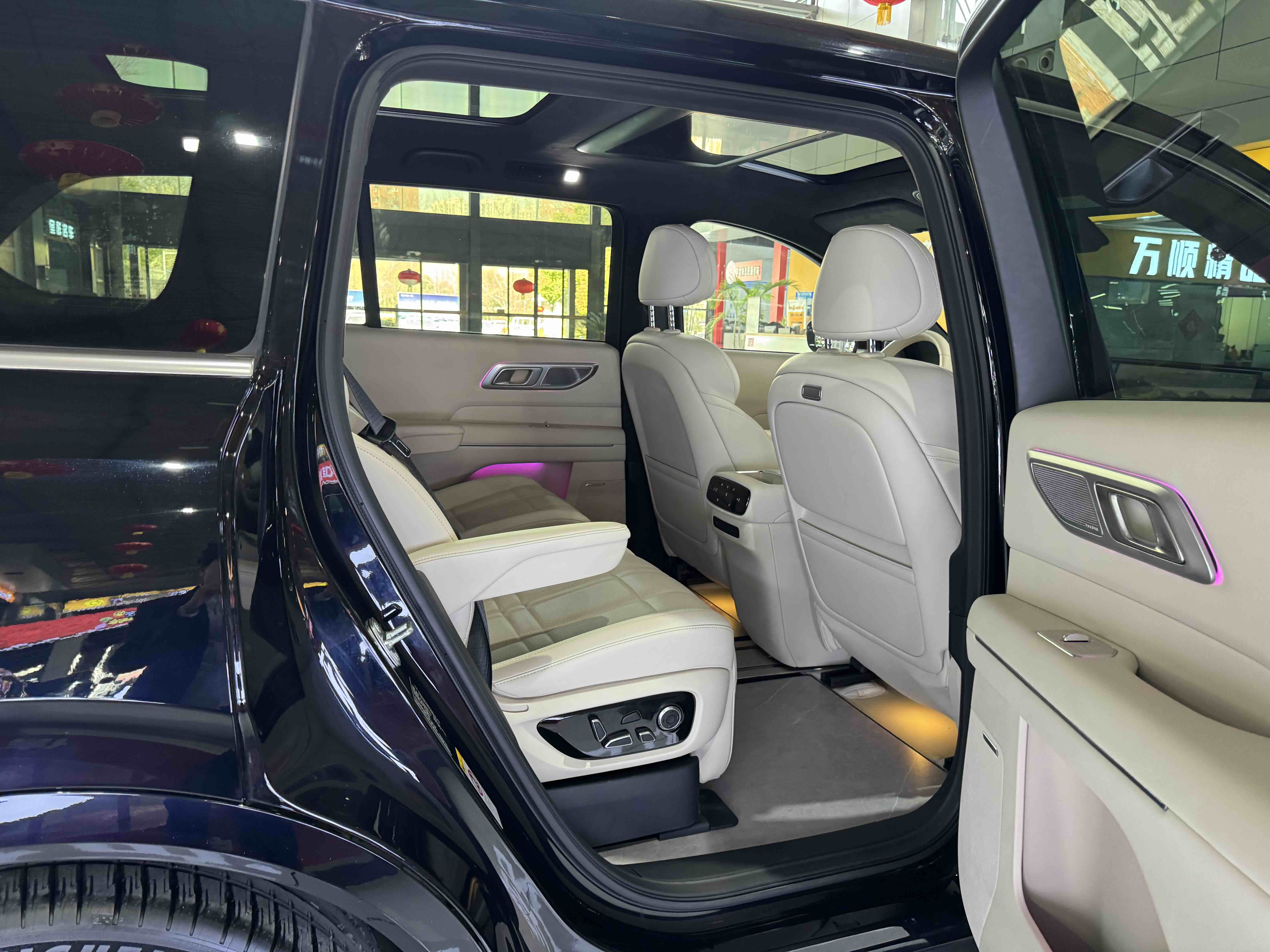 Deepal S09 2025 car image #21