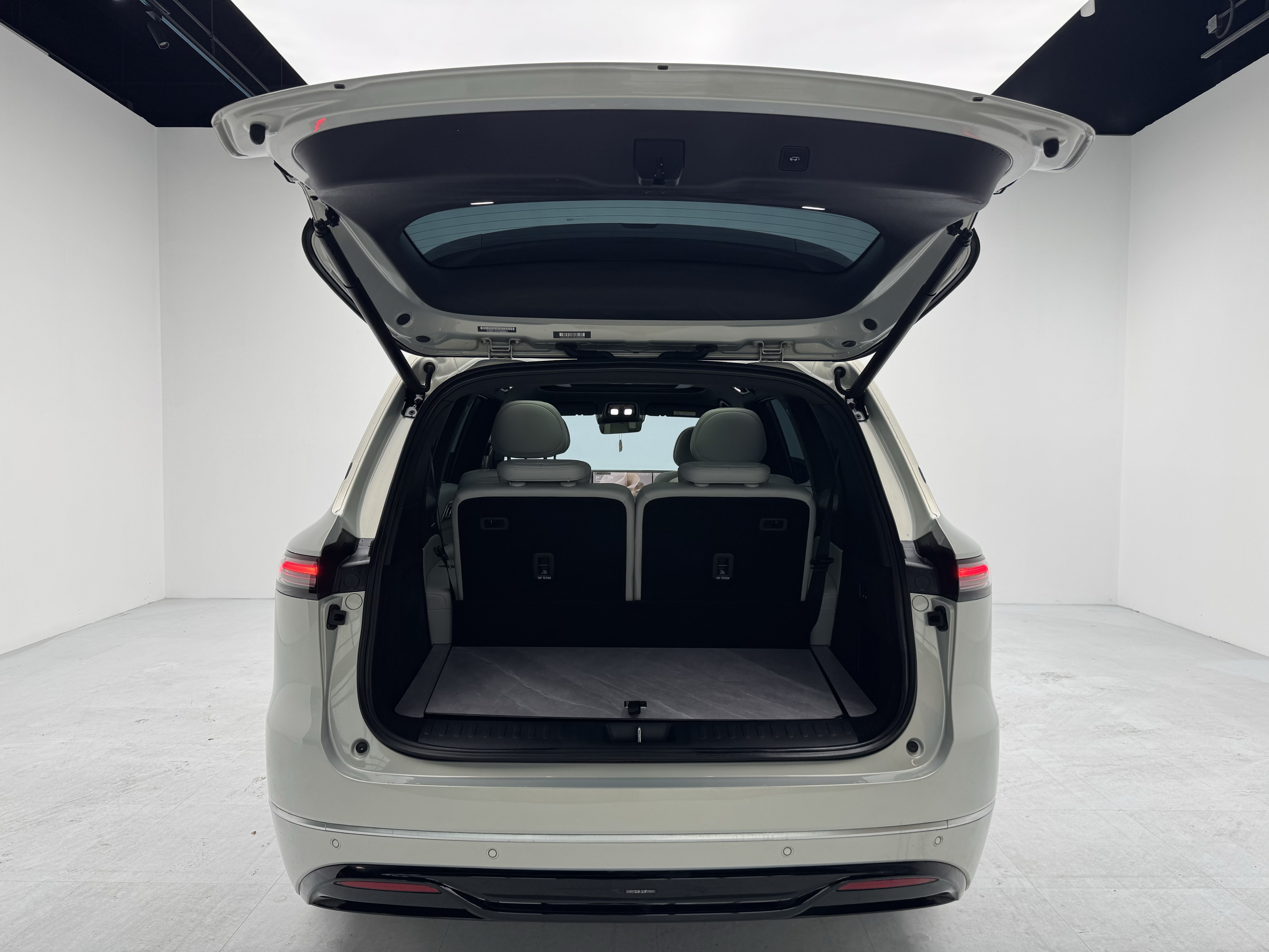 Deepal S09 2025 car image #21