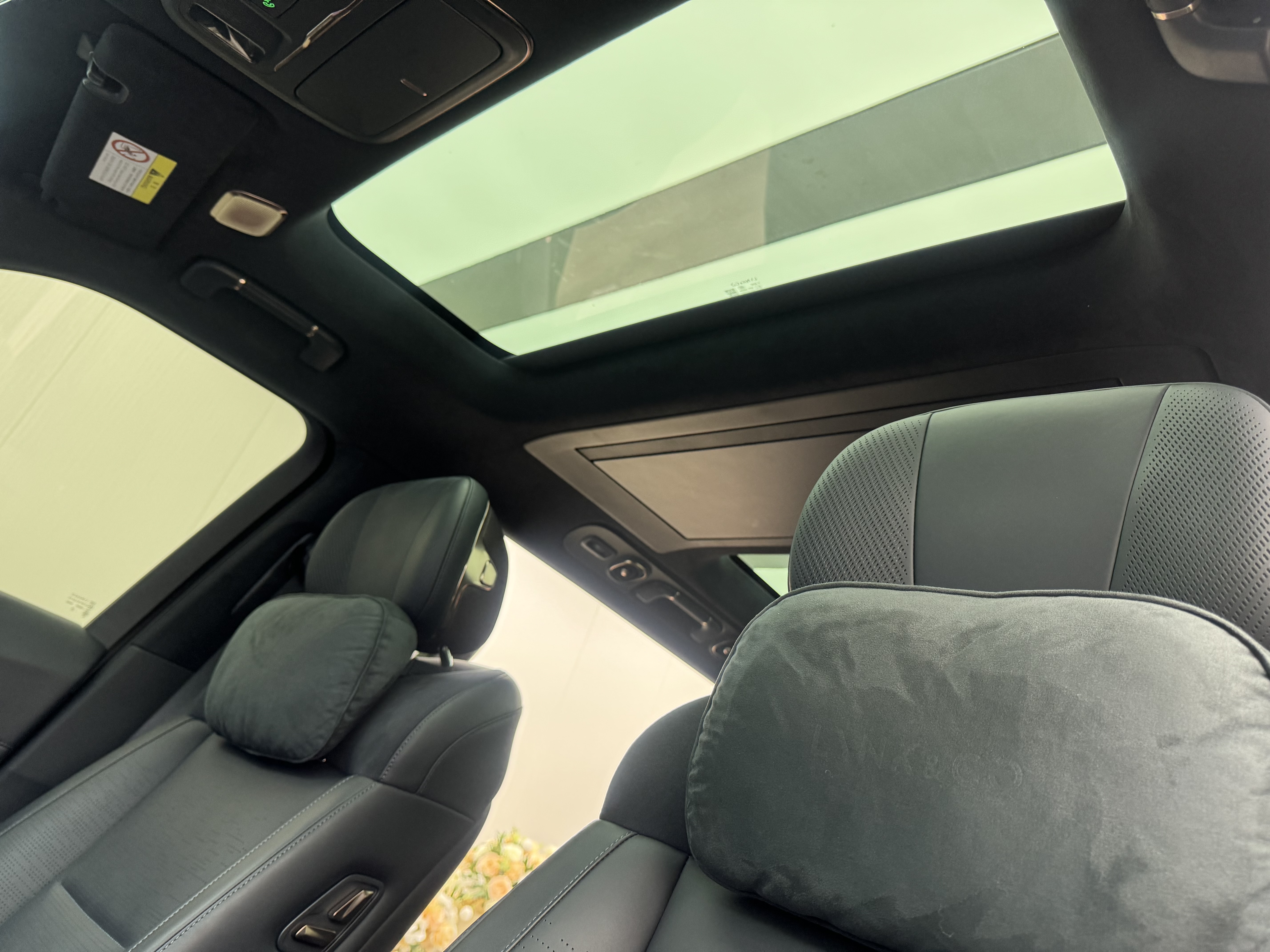 Lynk & Co 900 2025 car image #21