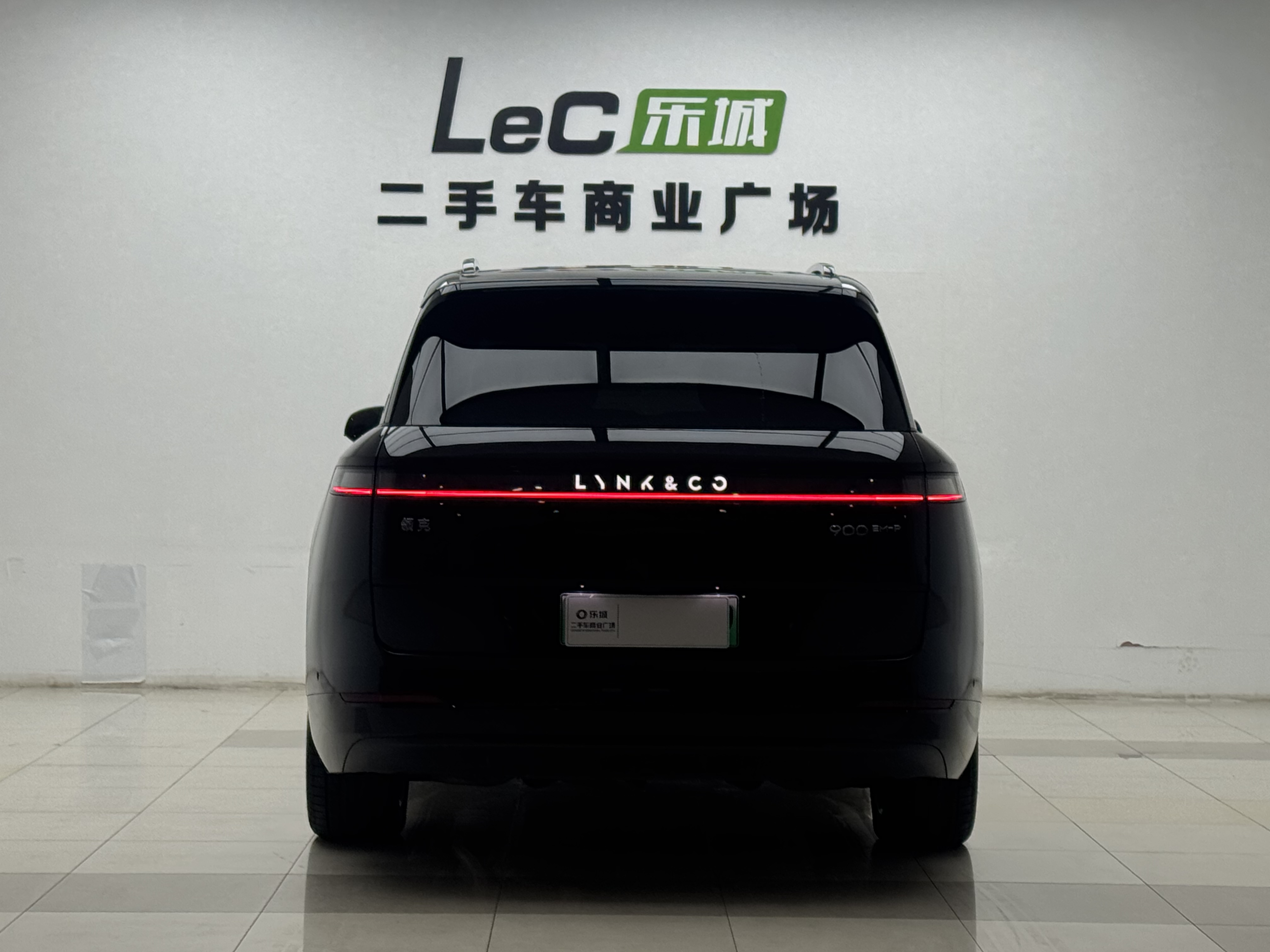Lynk & Co 900 2025 car image #21