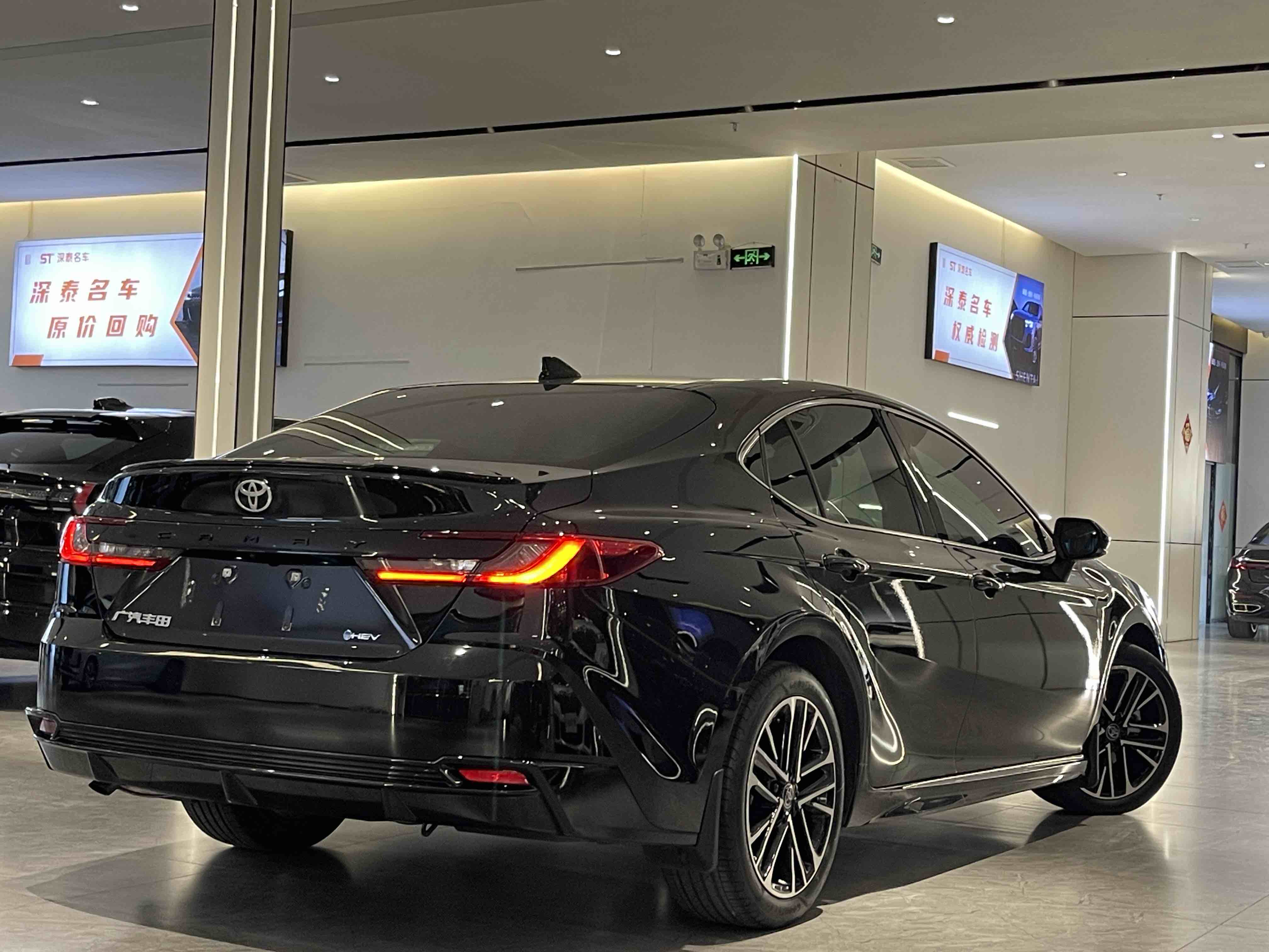 Toyota Camry 2025 #21 Toyota Camry 2025 car image #21