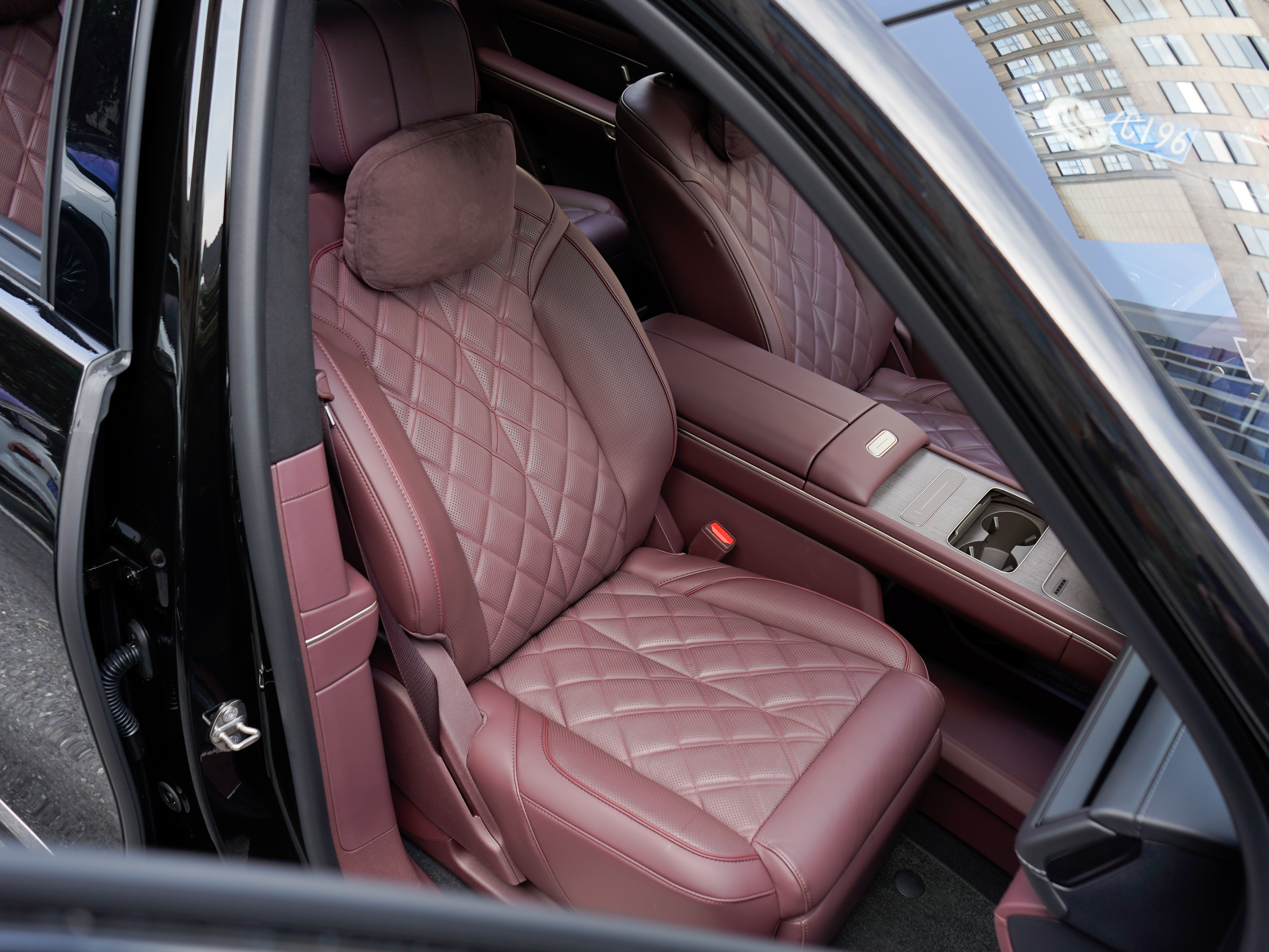 蔚来 蔚来ES8 2025 汽车图片 #21