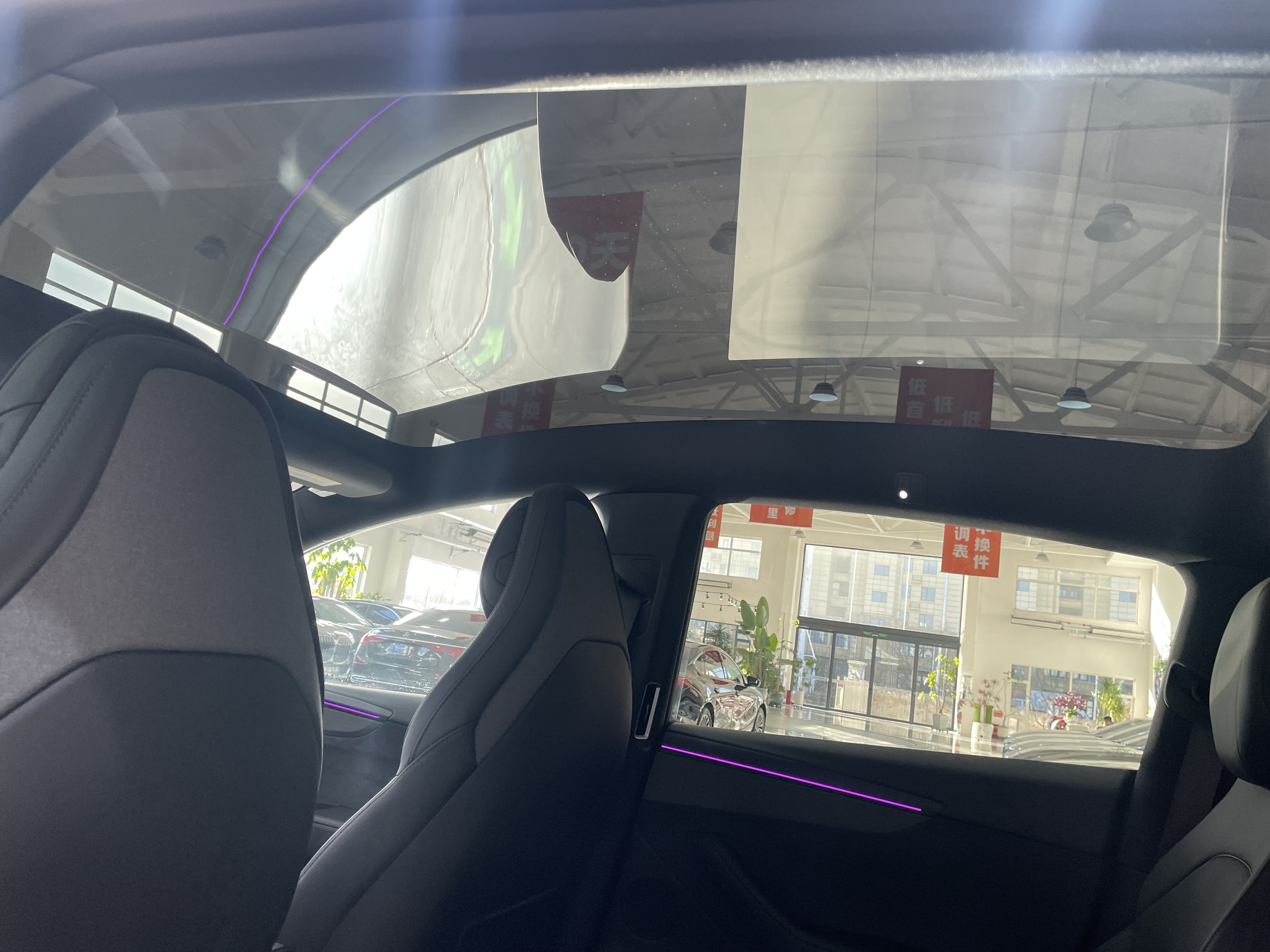 特斯拉 Model Y L 2025 汽车图片 #21