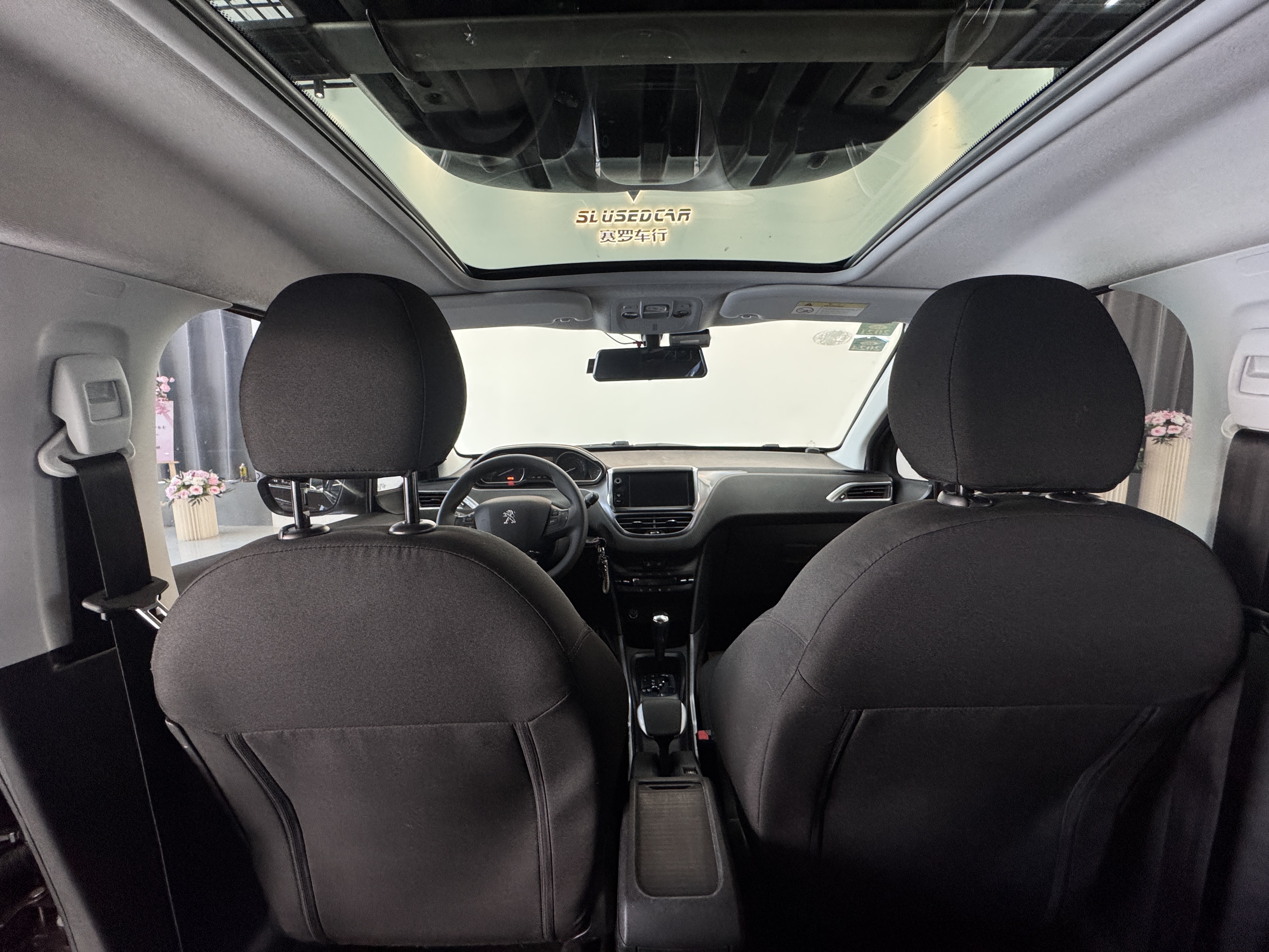 Peugeot 2008 2014 car image #21