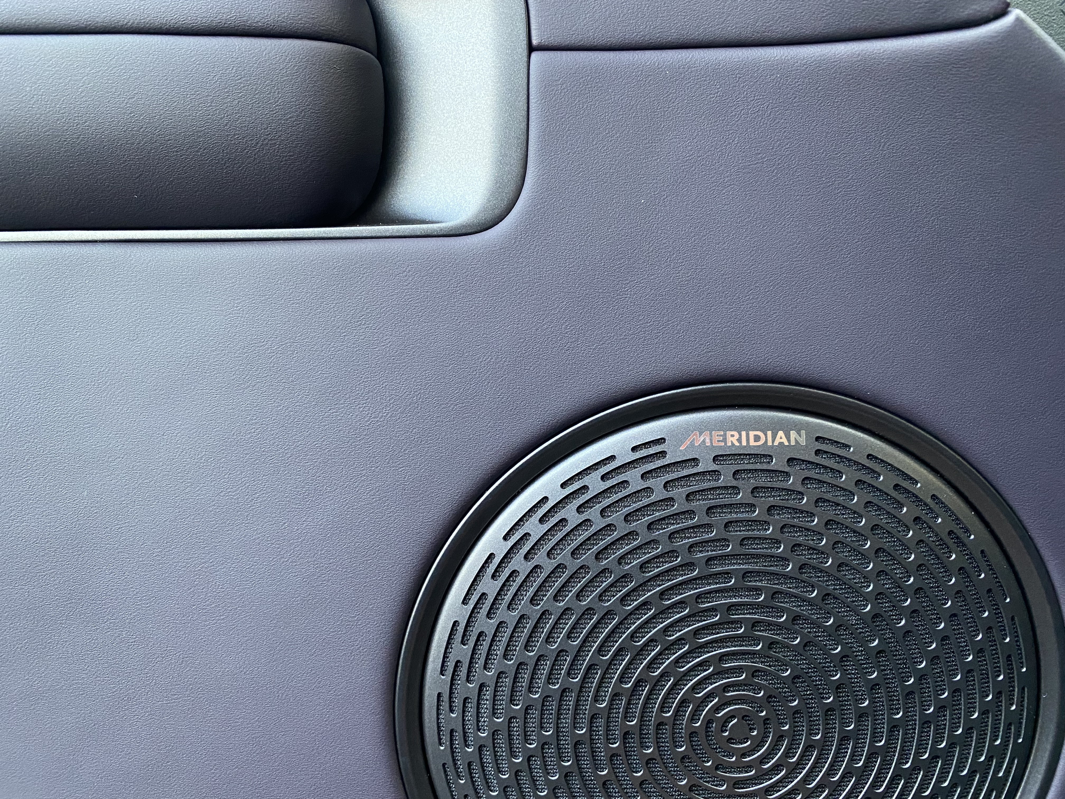 Avatr 06 2026 car image #21