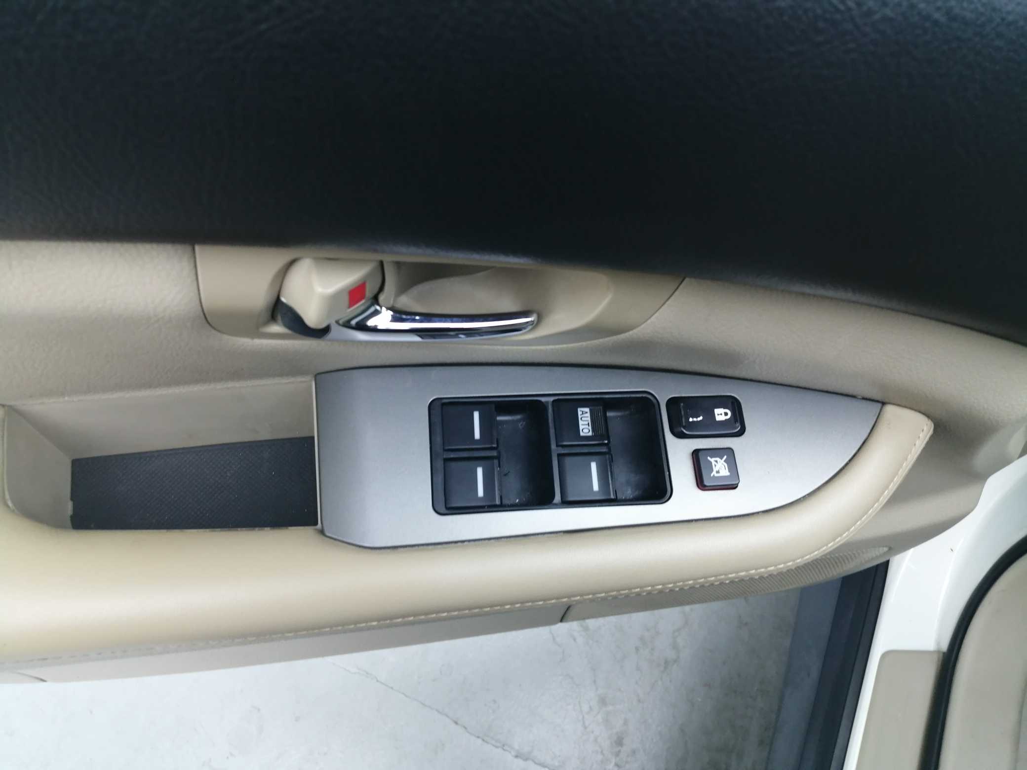BYD S6 2013 car image #21