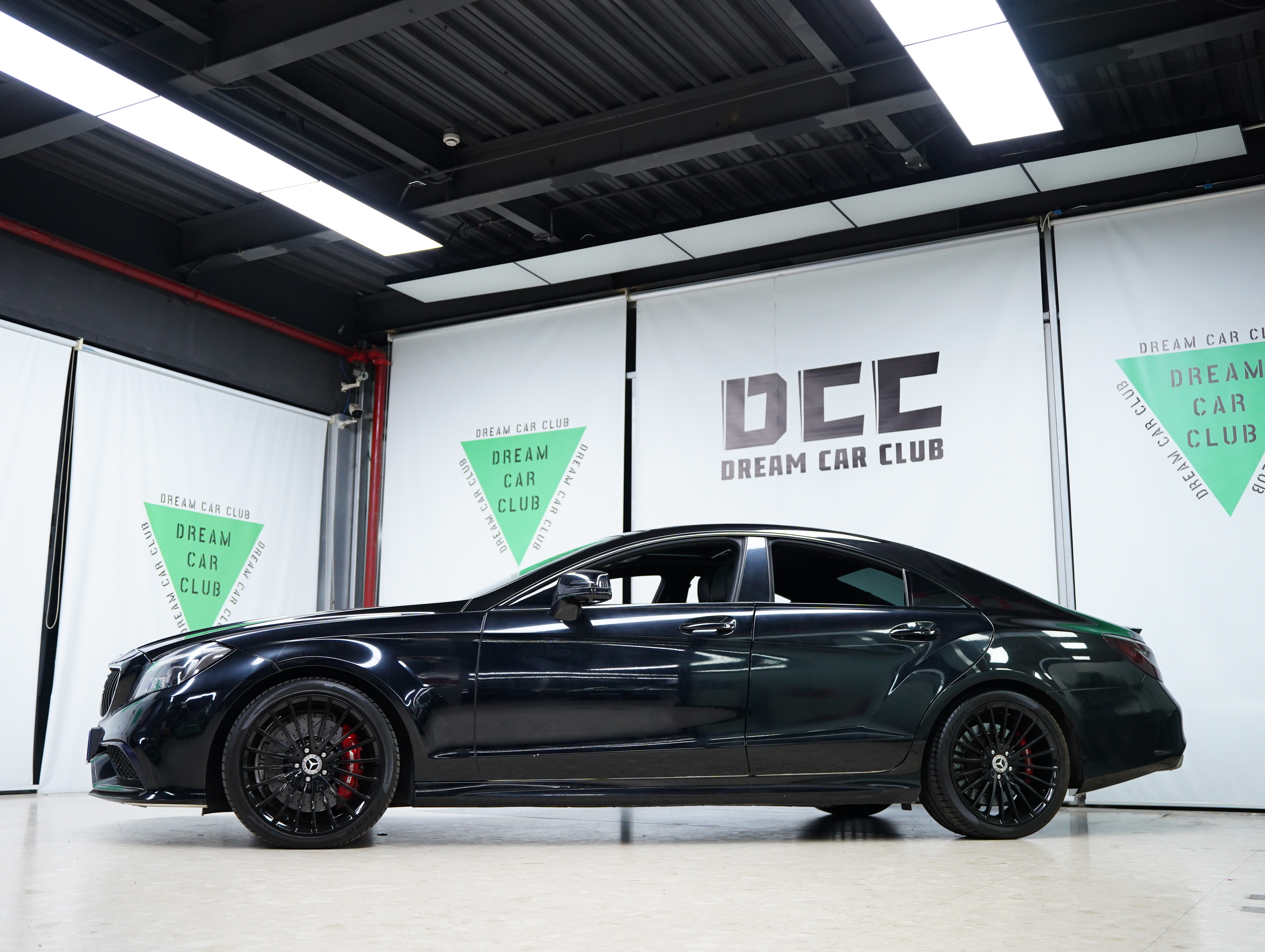 Mercedes-Benz CLS AMG 2017 car image #21