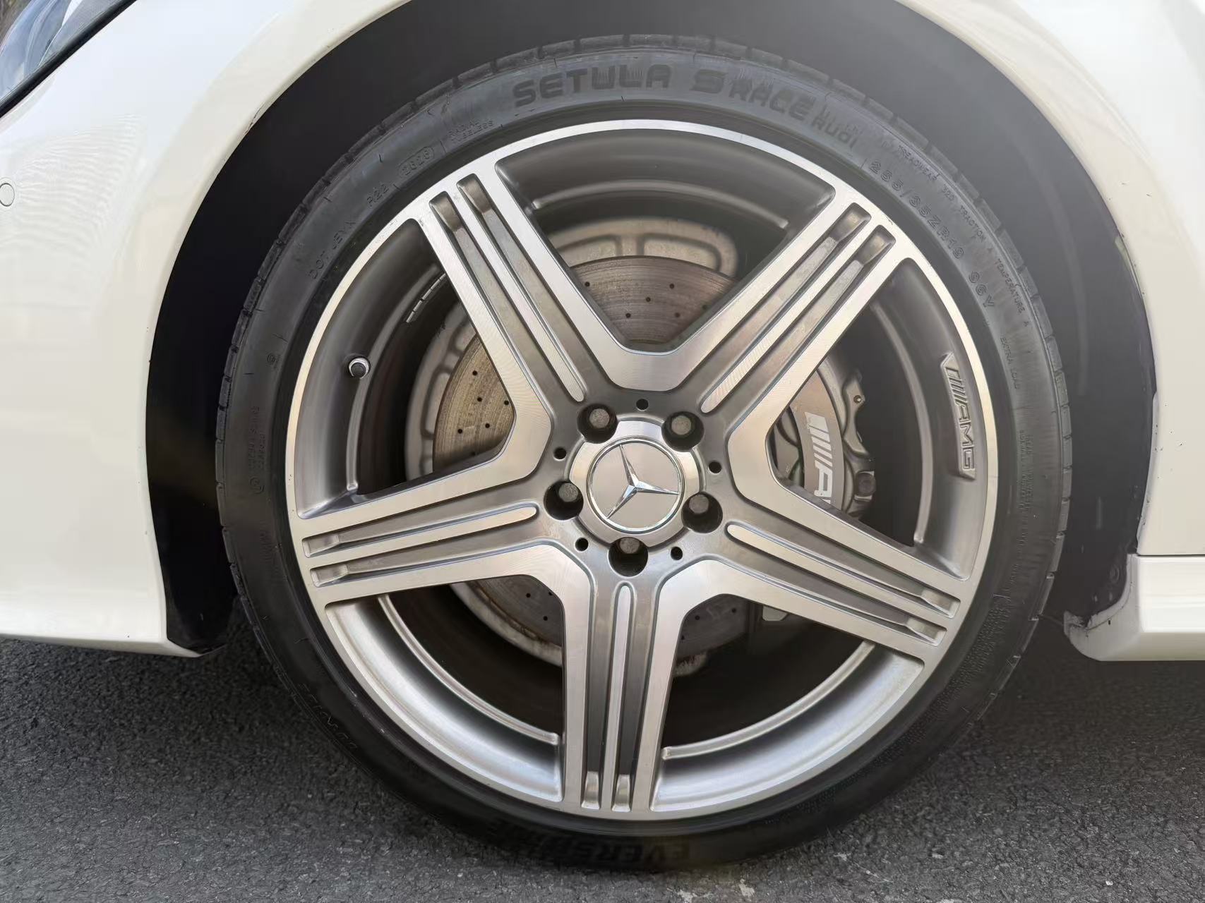 Mercedes-Benz CLS AMG 2016 car image #21