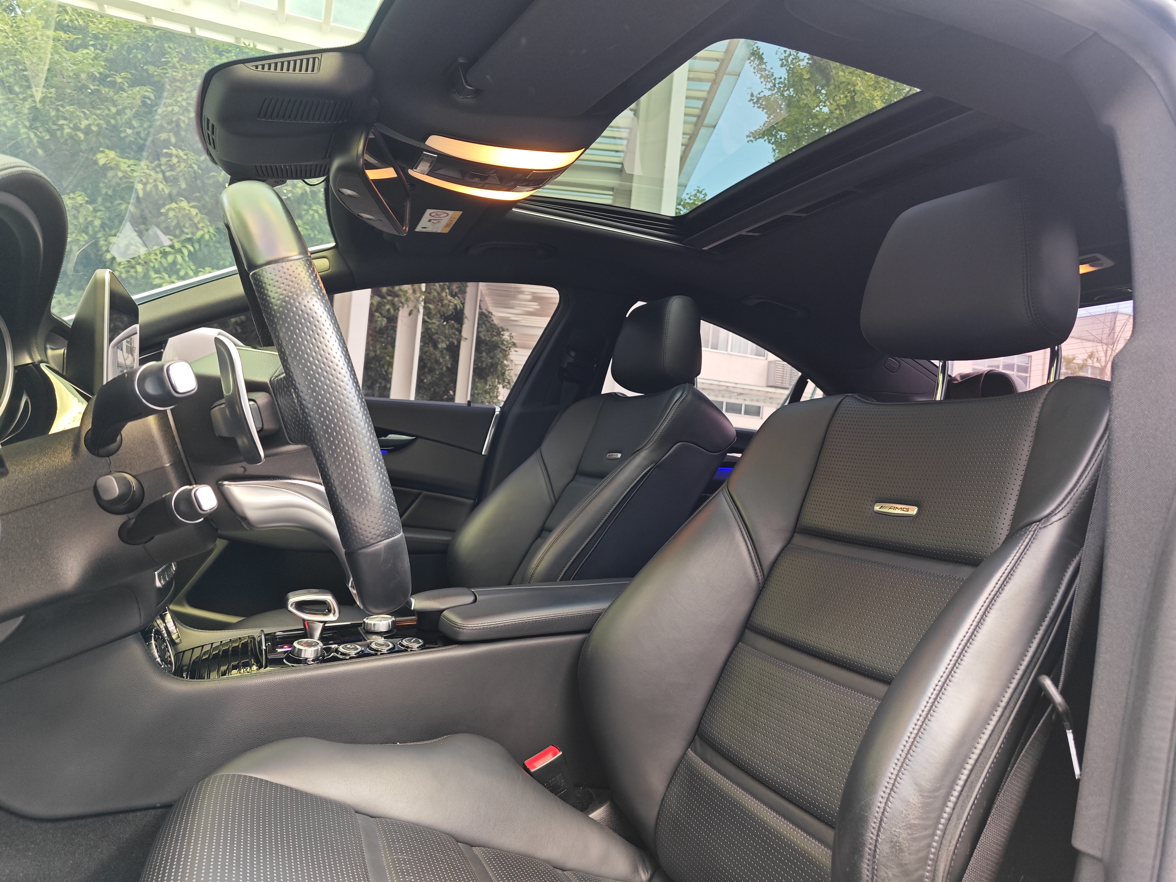 Mercedes-Benz CLS AMG 2016 car image #21